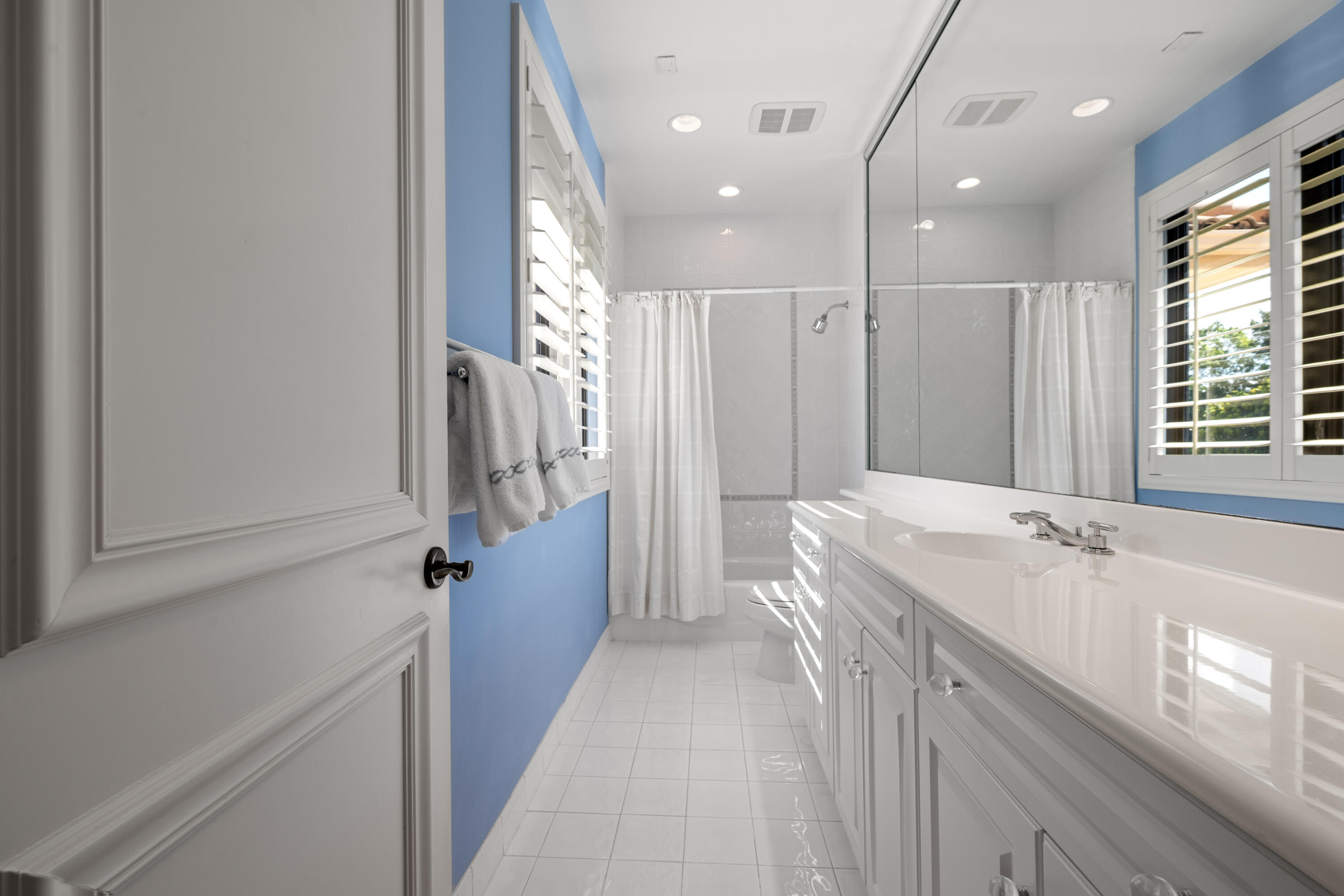 18800 Long Lake, Boca Raton FL 33496