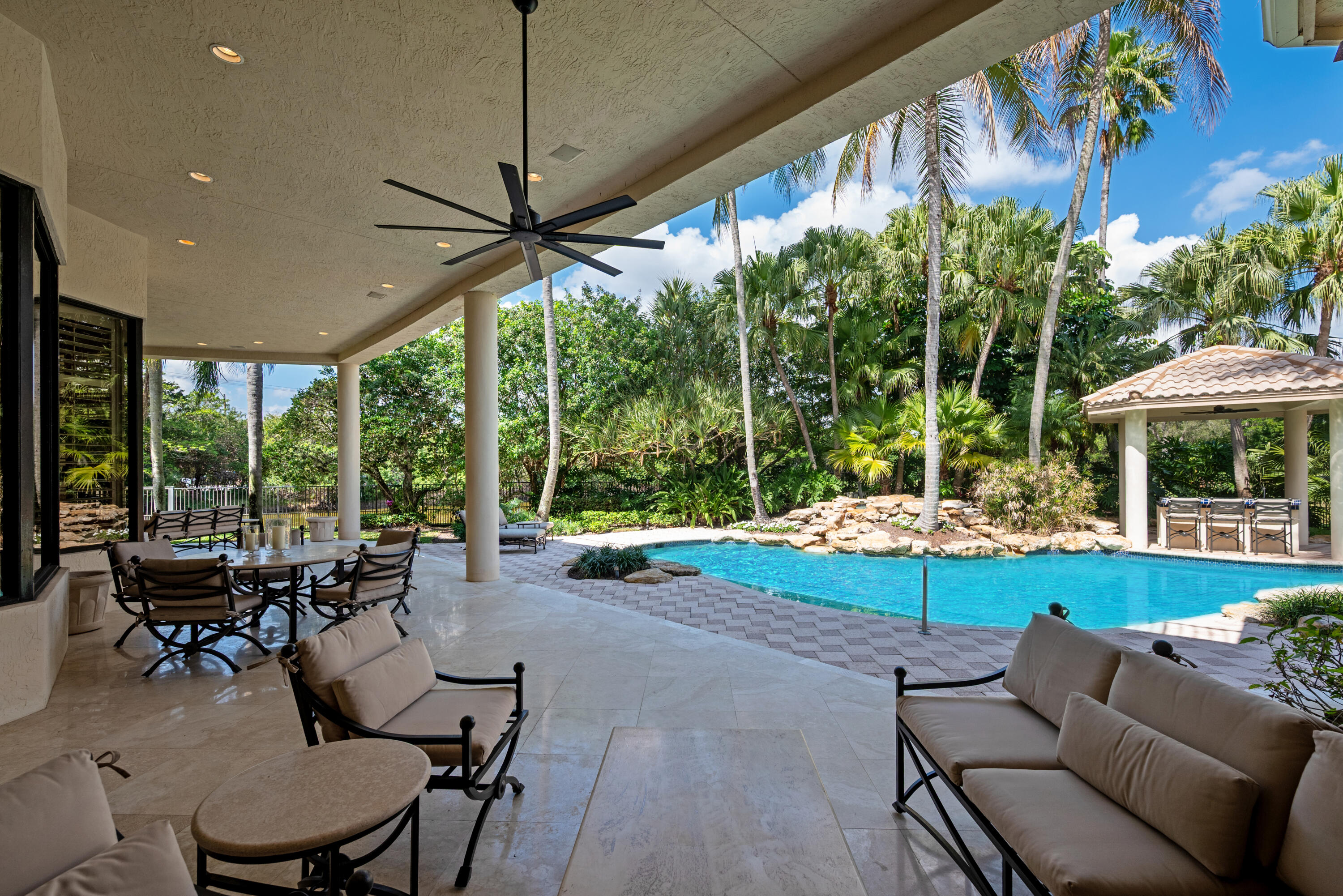 18800 Long Lake, Boca Raton FL 33496