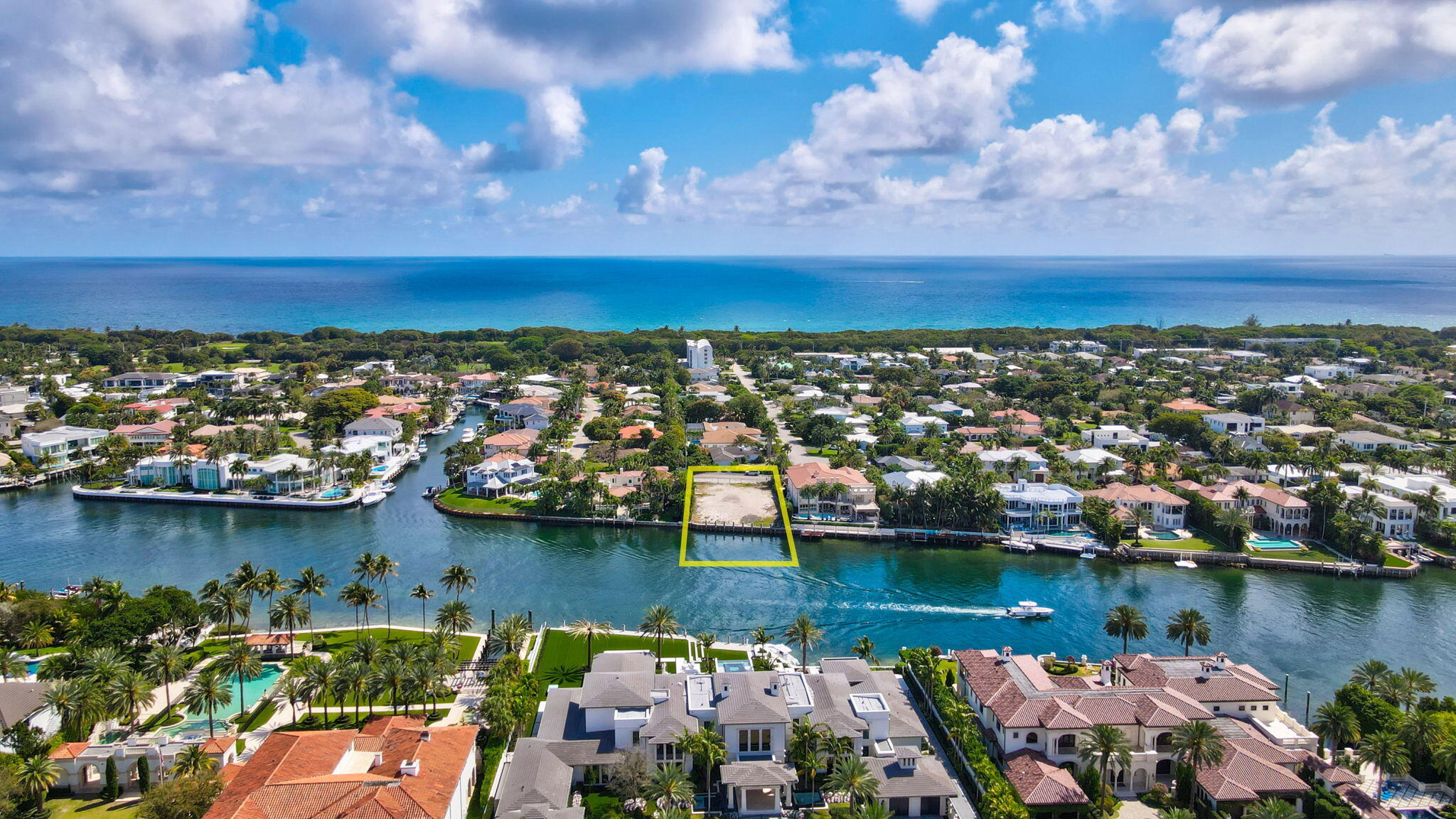 601 NE Spanish, Boca Raton FL 33432