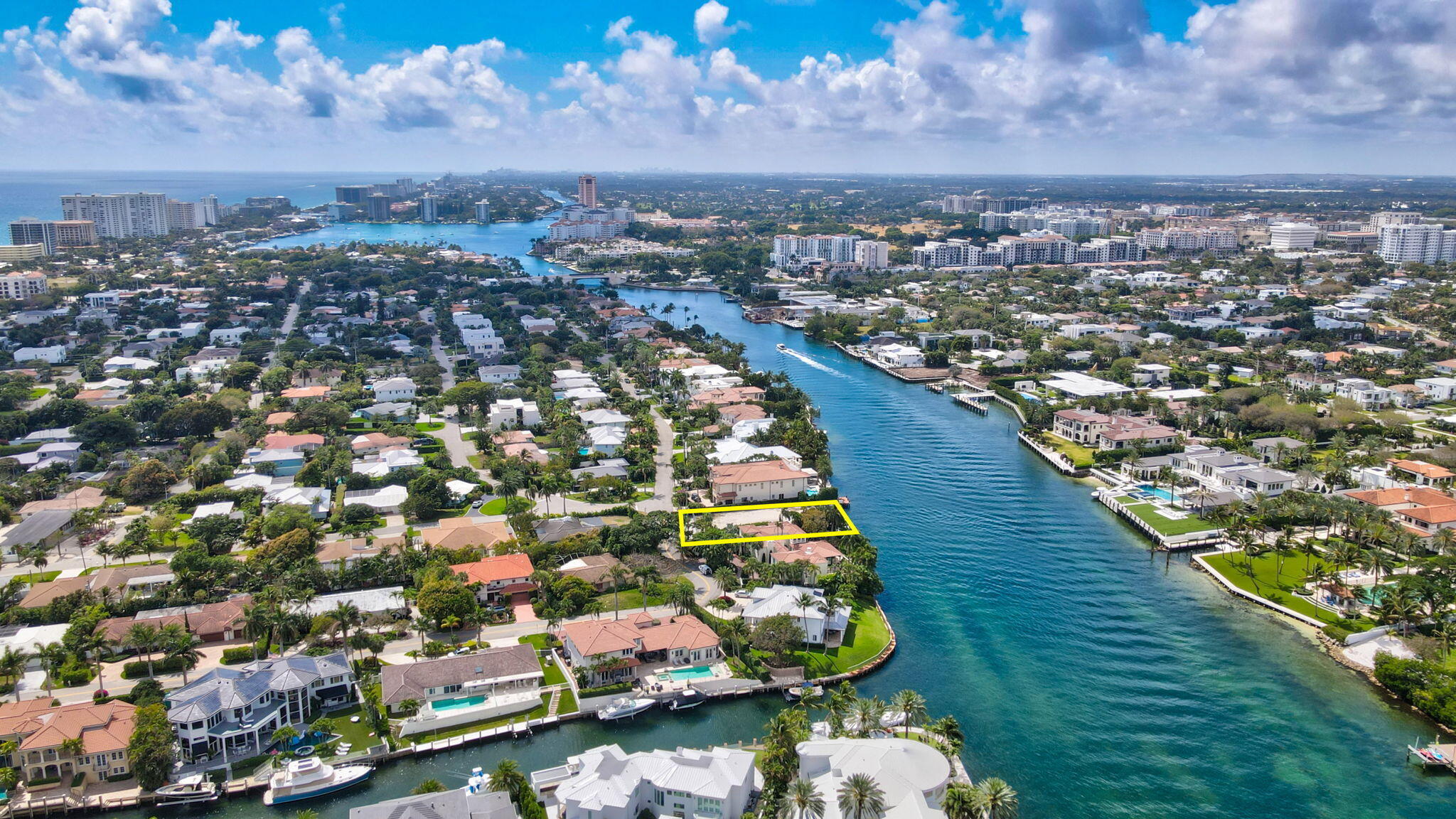 601 NE Spanish, Boca Raton FL 33432