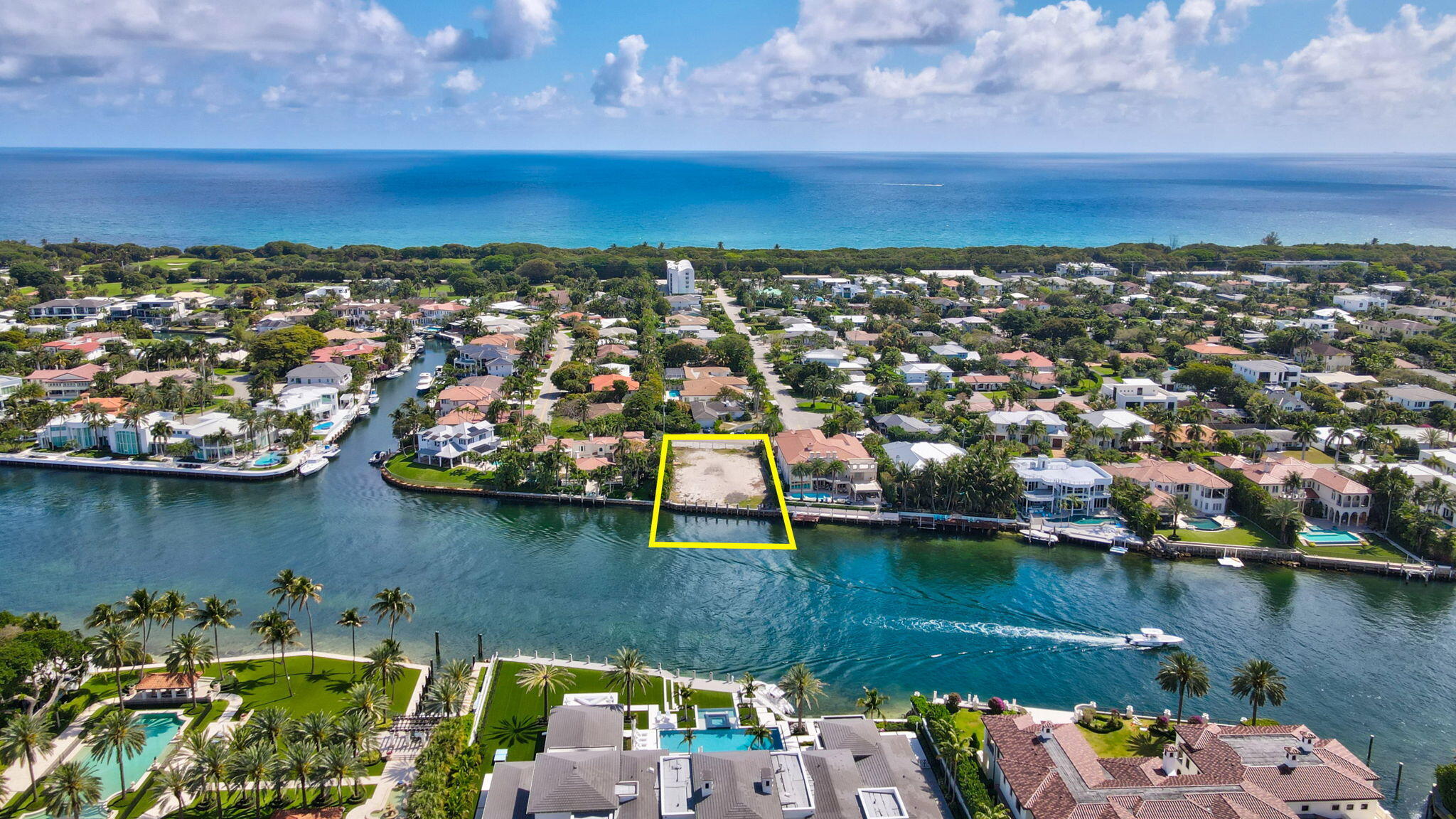 601 NE Spanish, Boca Raton FL 33432
