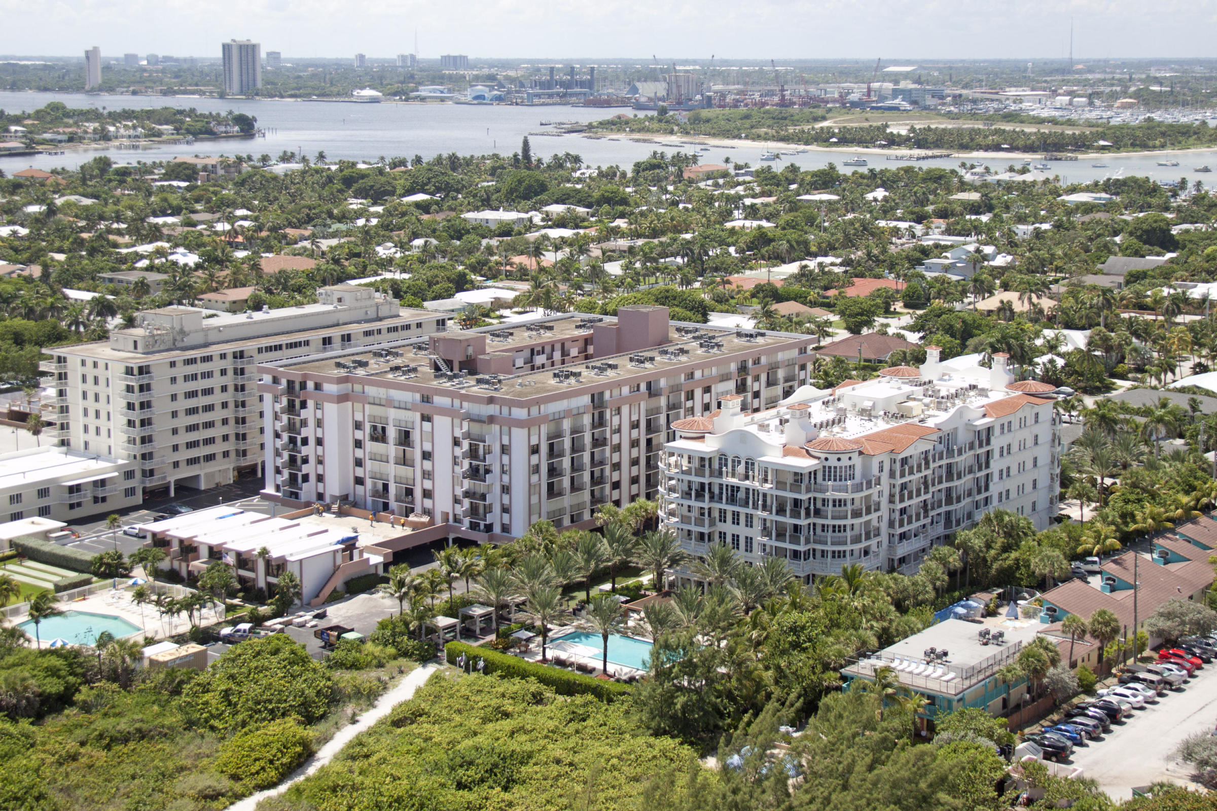 145 Ocean #303, Palm Beach Shores FL 33404