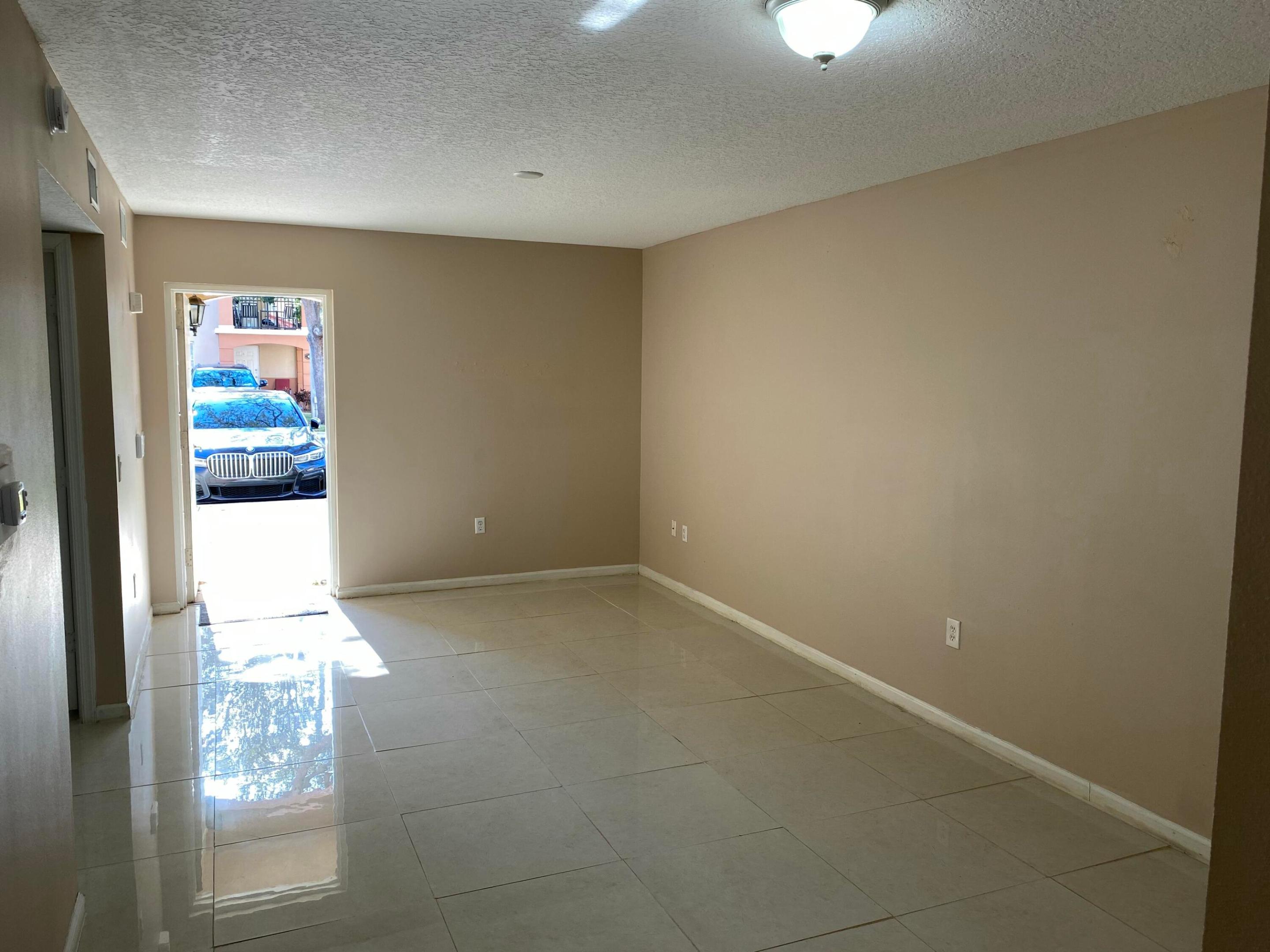 3481 Briar Bay #103, West Palm Beach FL 33411