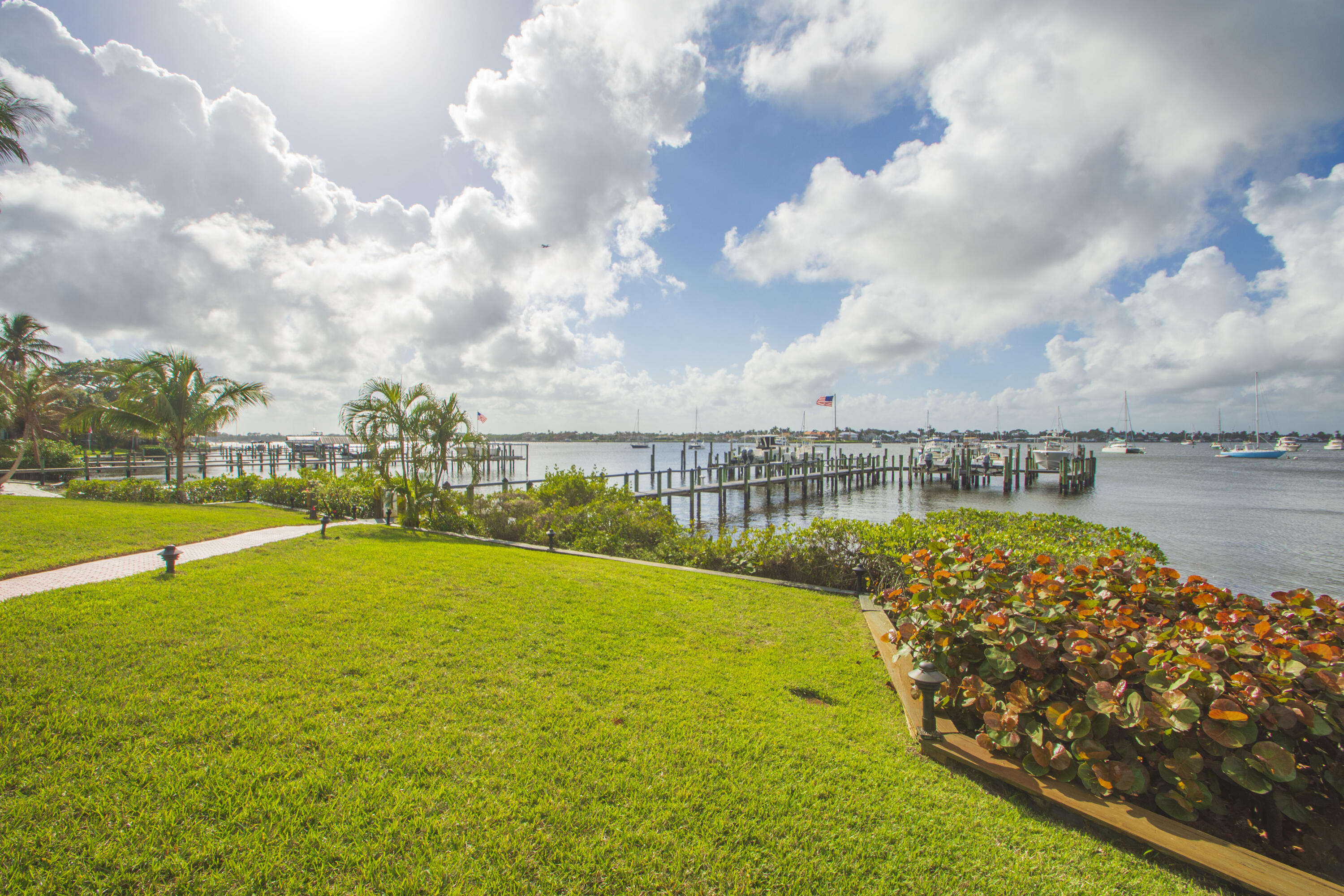 624 SW St. Lucie Crescent #206, Stuart FL 34994