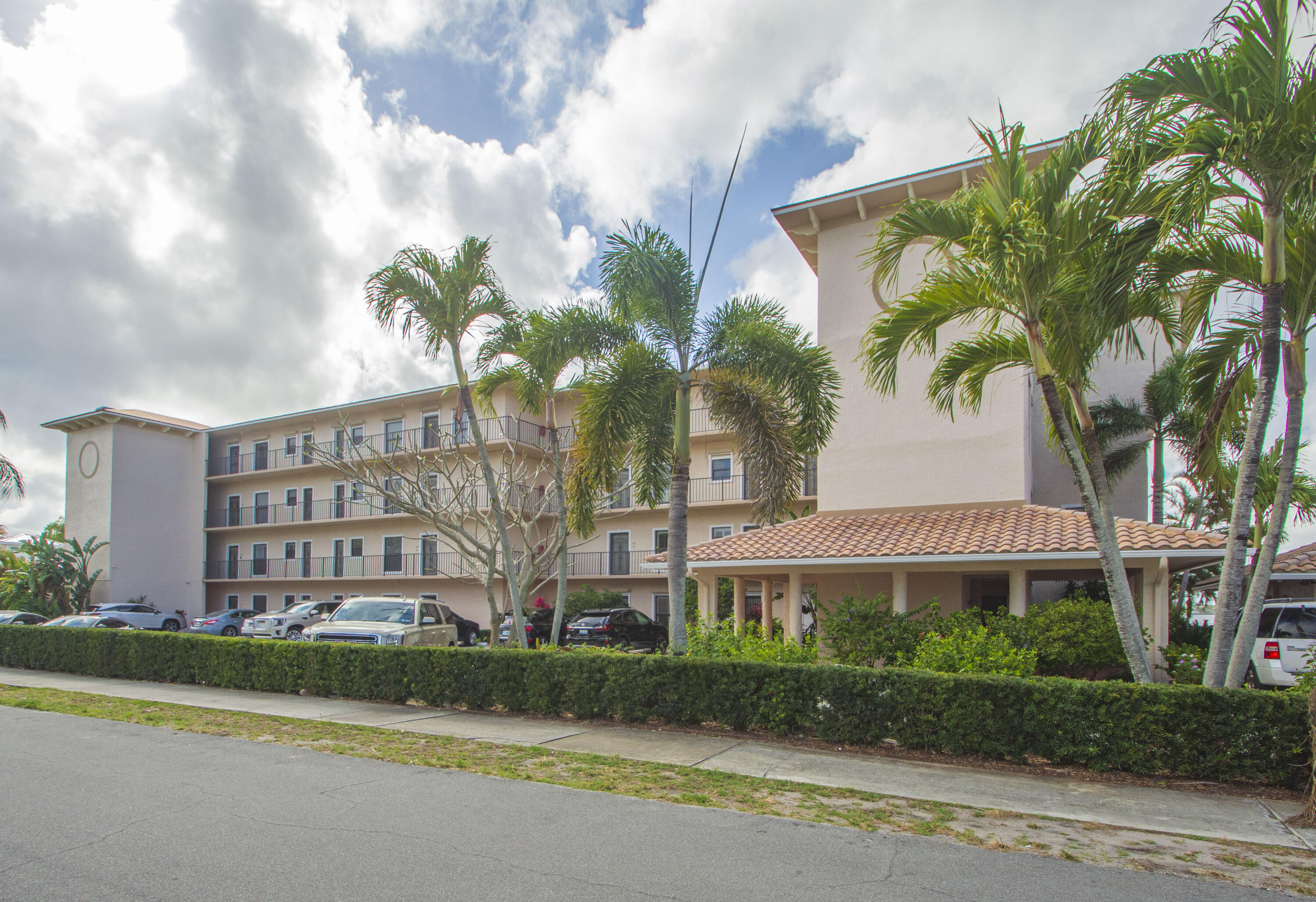 624 SW St. Lucie Crescent #206, Stuart FL 34994