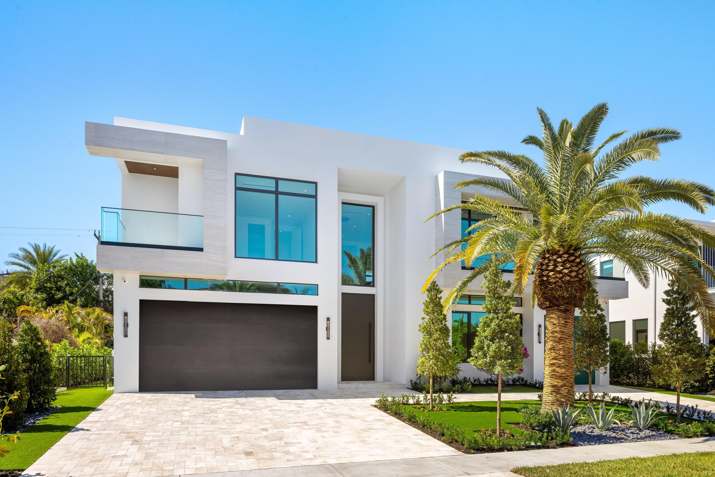 1051 NE 2nd, Boca Raton FL 33432