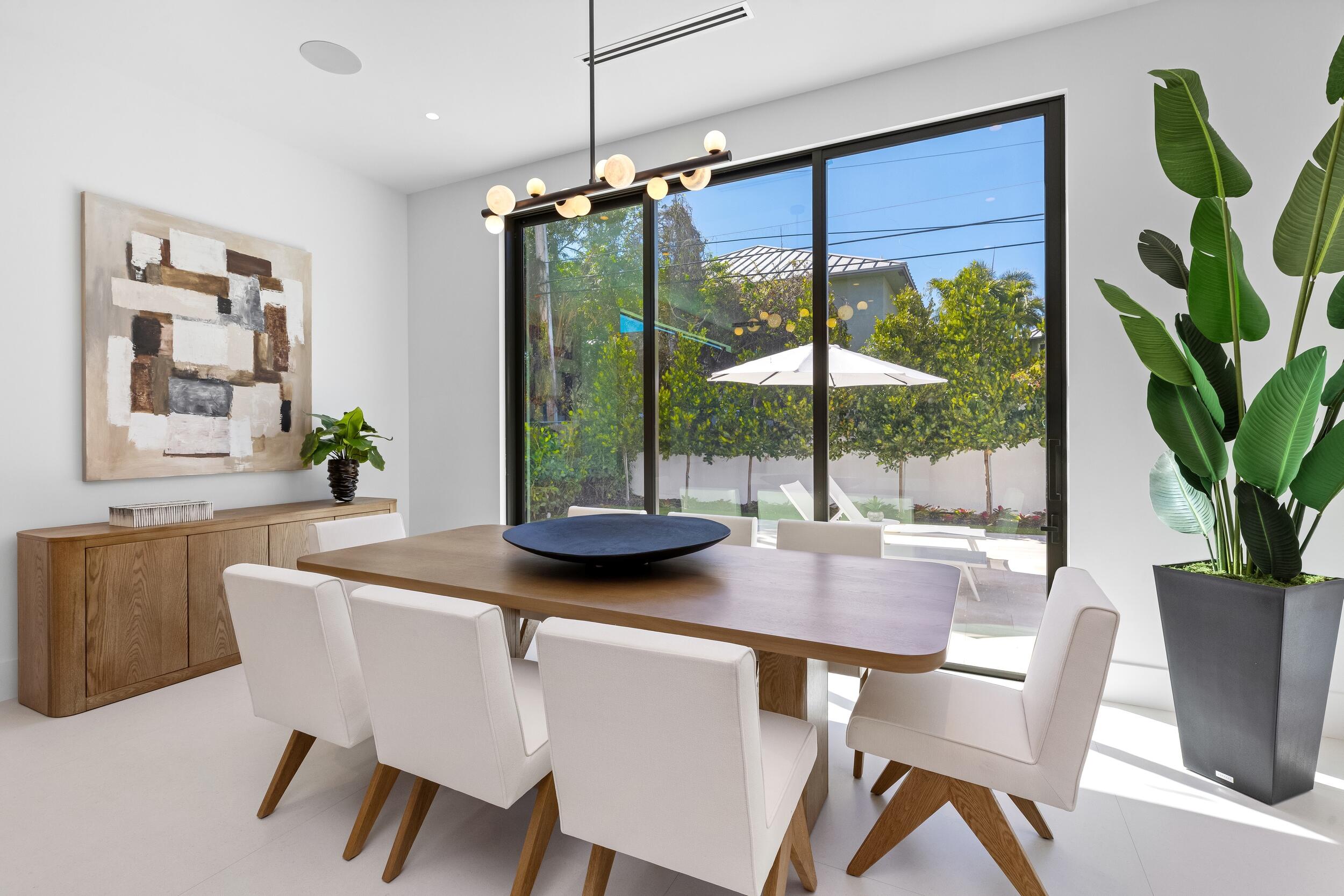 1051 NE 2nd, Boca Raton FL 33432