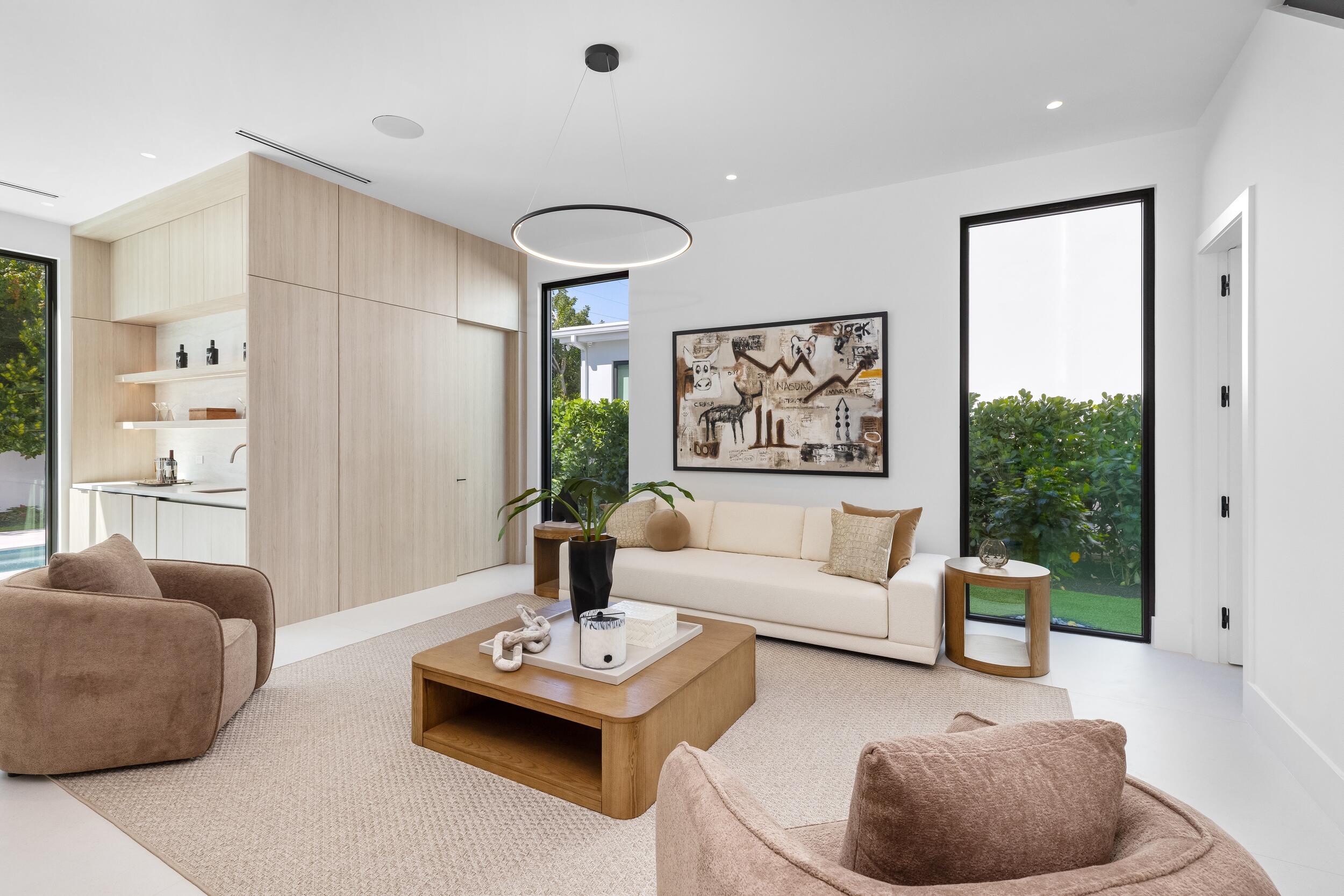 1051 NE 2nd, Boca Raton FL 33432