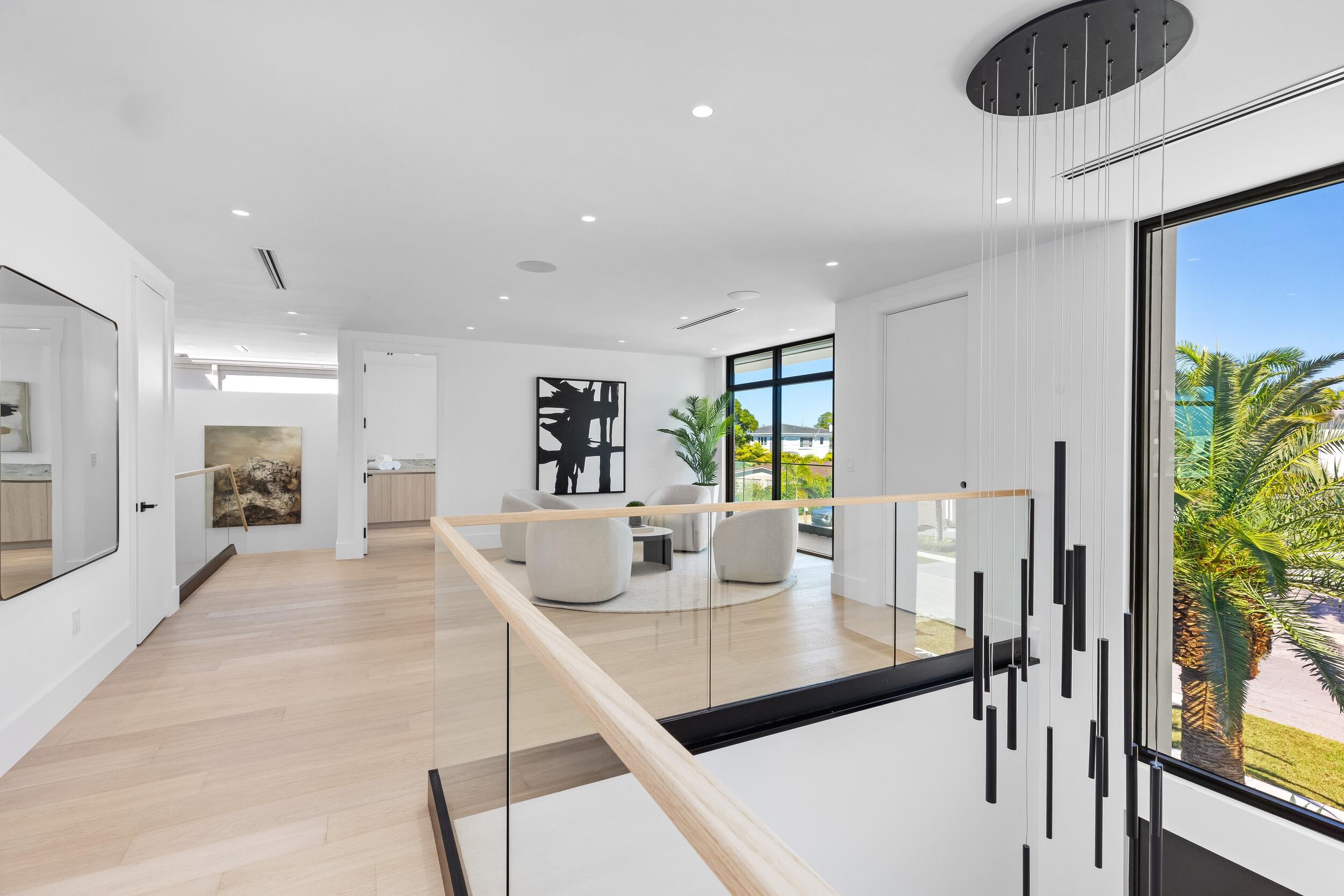 1051 NE 2nd, Boca Raton FL 33432