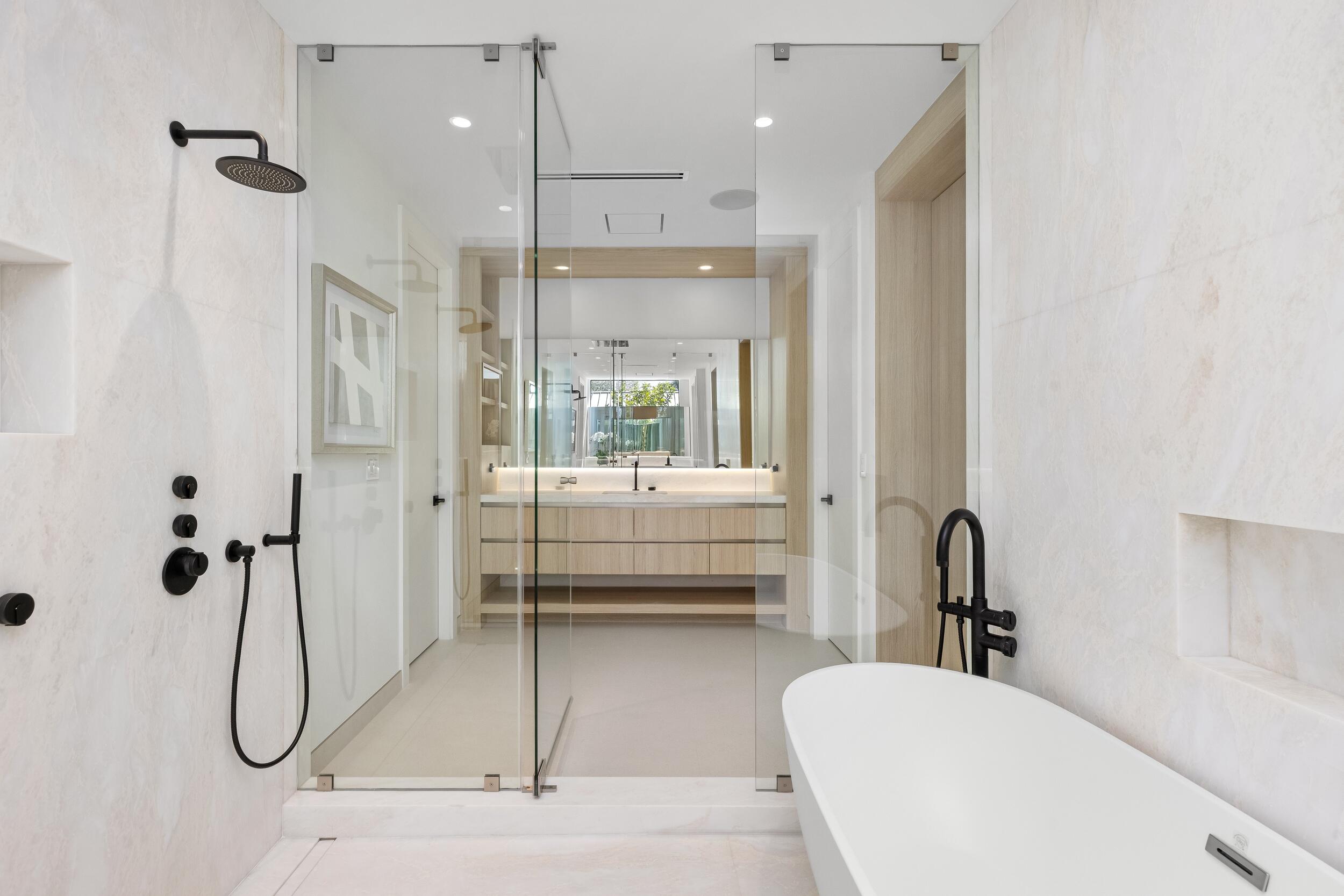1051 NE 2nd, Boca Raton FL 33432