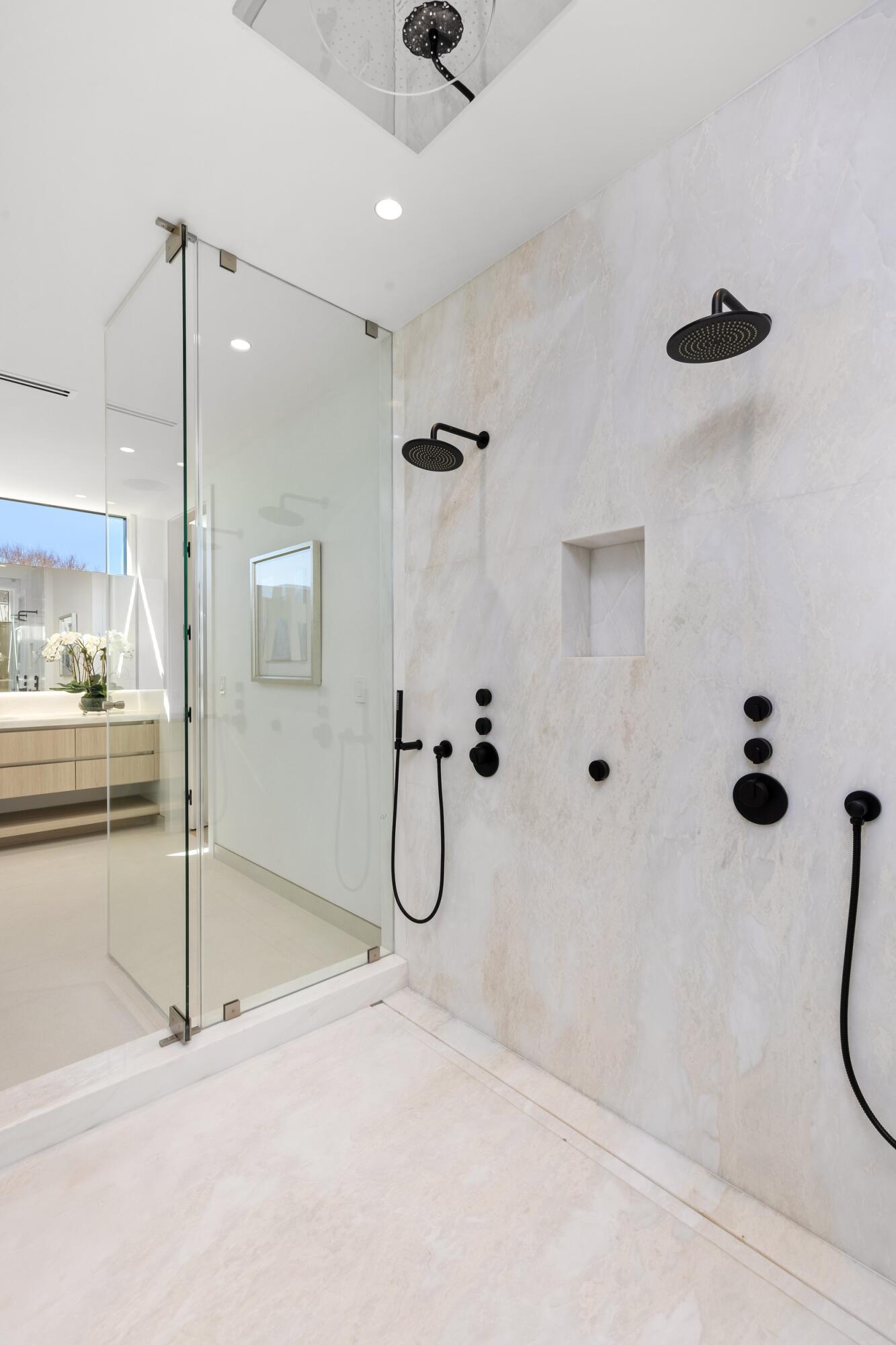 1051 NE 2nd, Boca Raton FL 33432