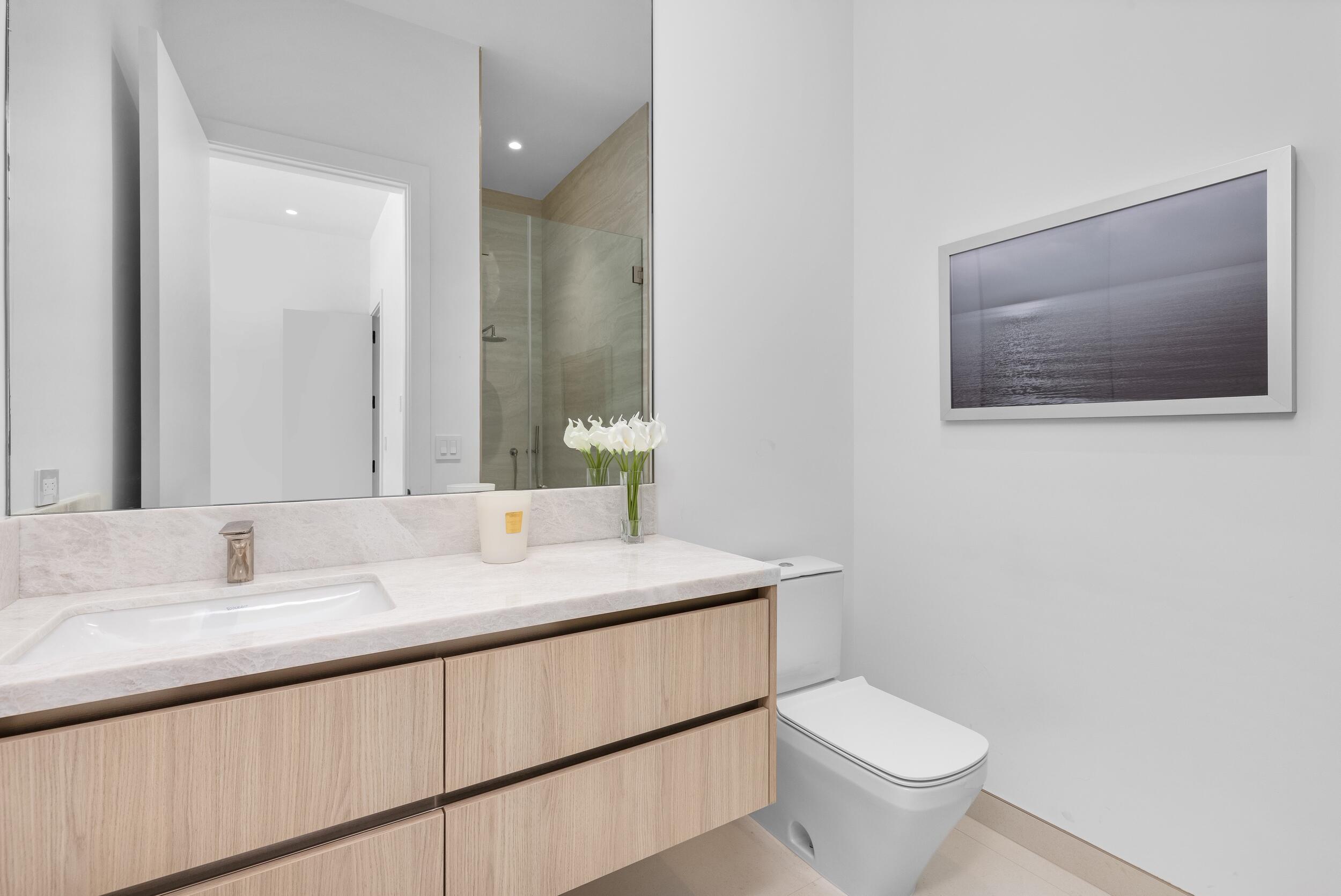 1051 NE 2nd, Boca Raton FL 33432