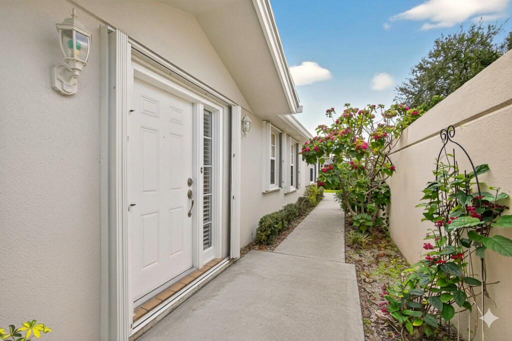 8323 Old Forest, Palm Beach Gardens FL 33410