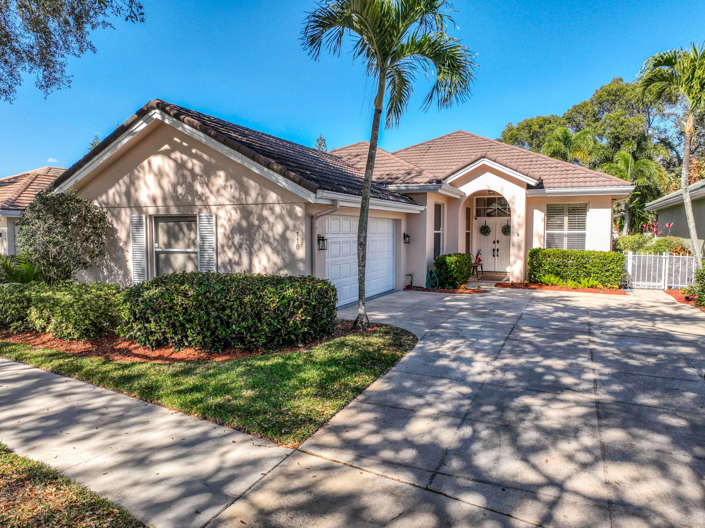 118 E Hampton, Jupiter FL 33458
