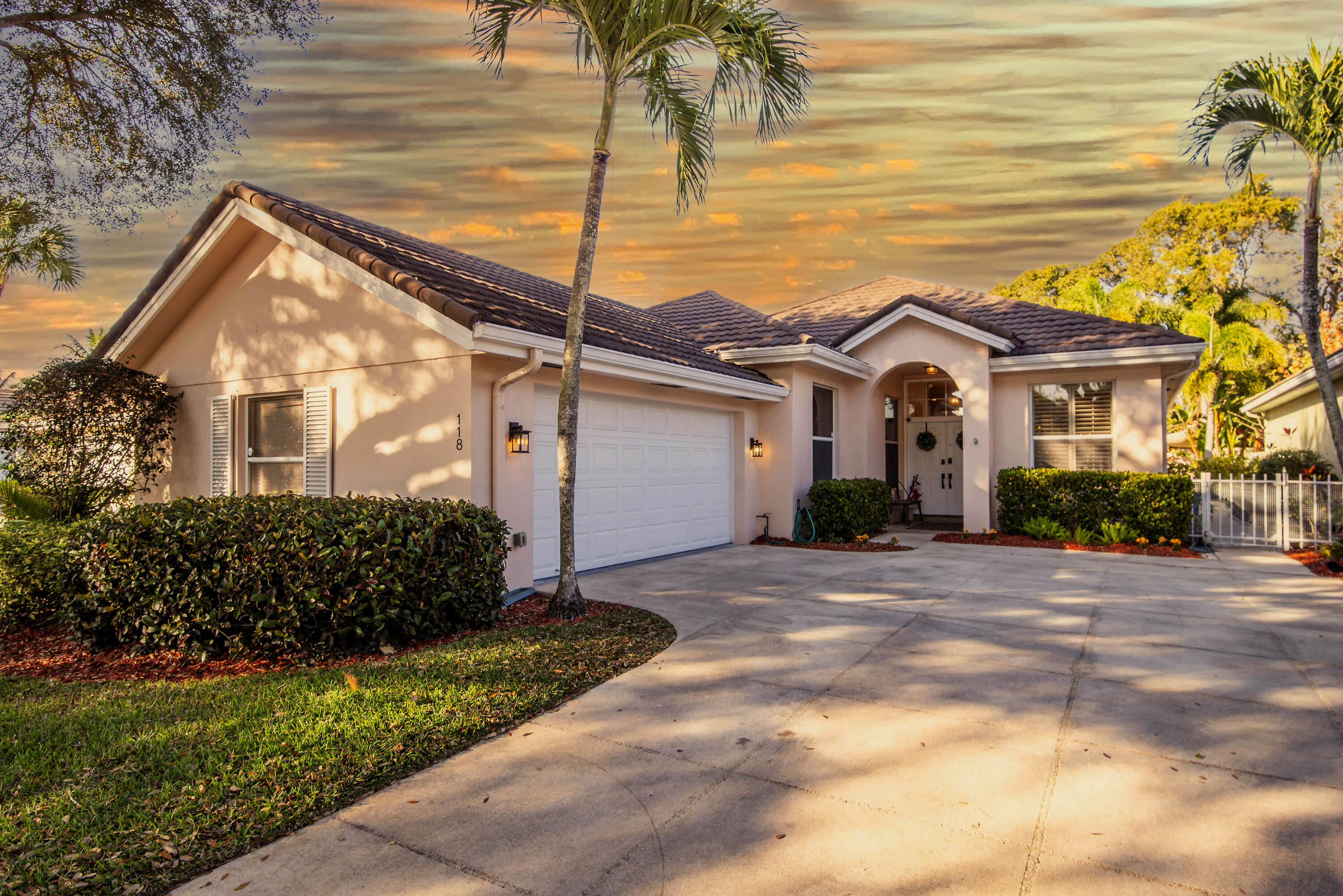 118 E Hampton, Jupiter FL 33458