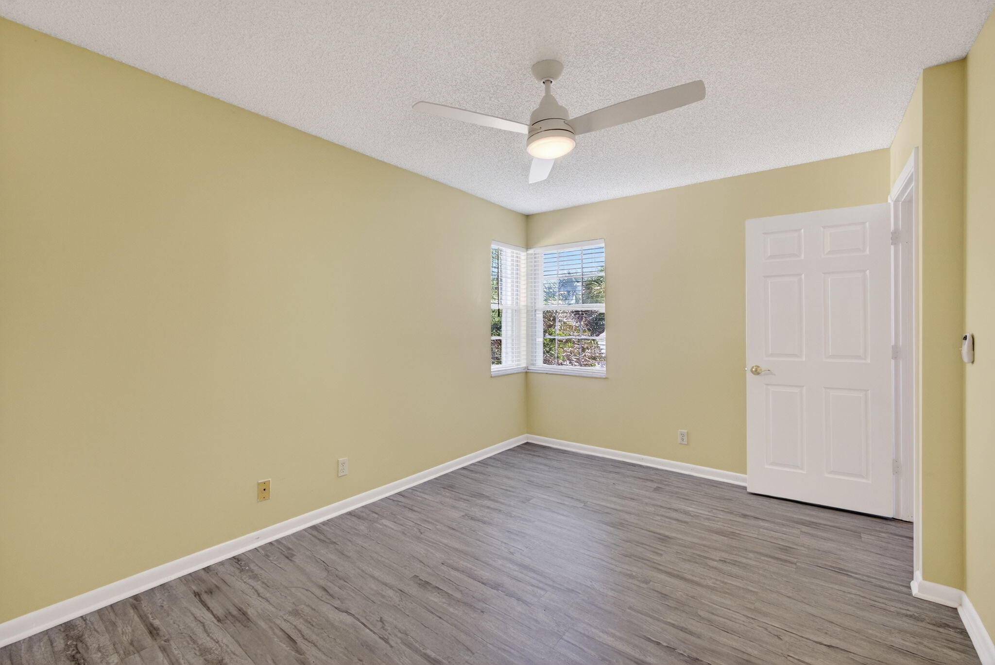 512 Ocean Dunes, Jupiter FL 33477