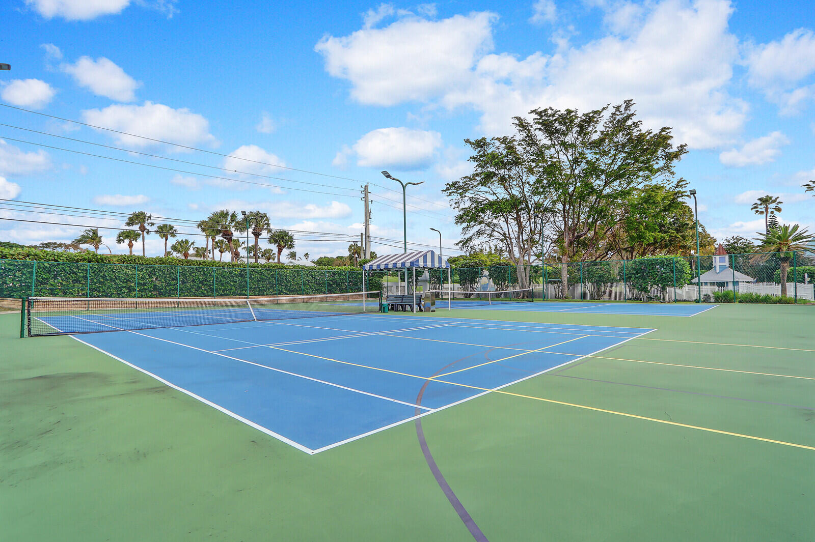 512 Ocean Dunes, Jupiter FL 33477