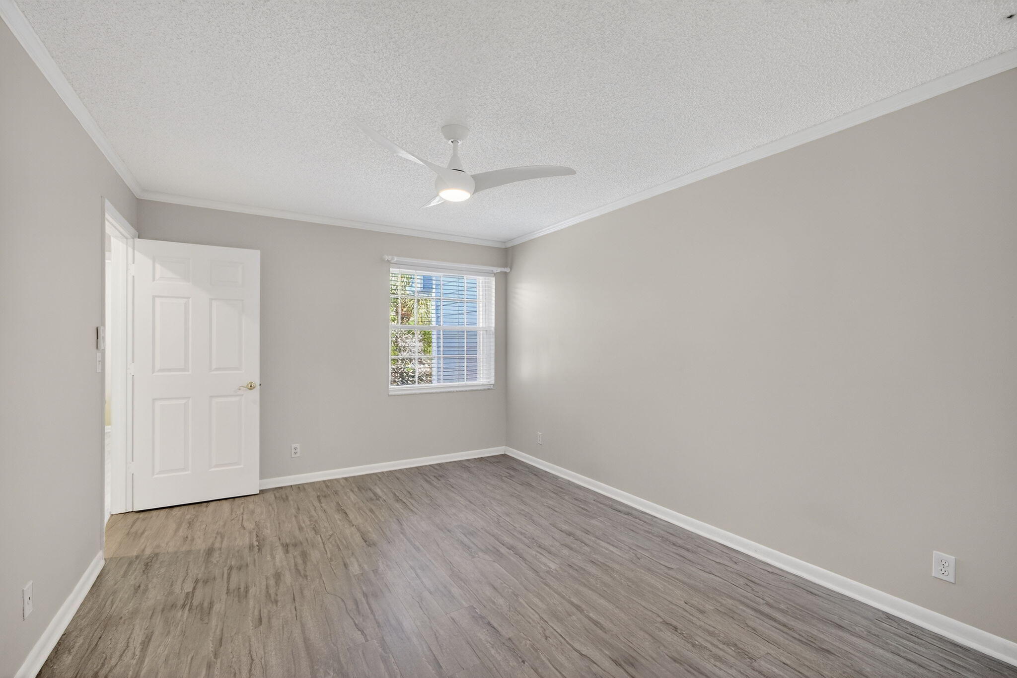 512 Ocean Dunes, Jupiter FL 33477