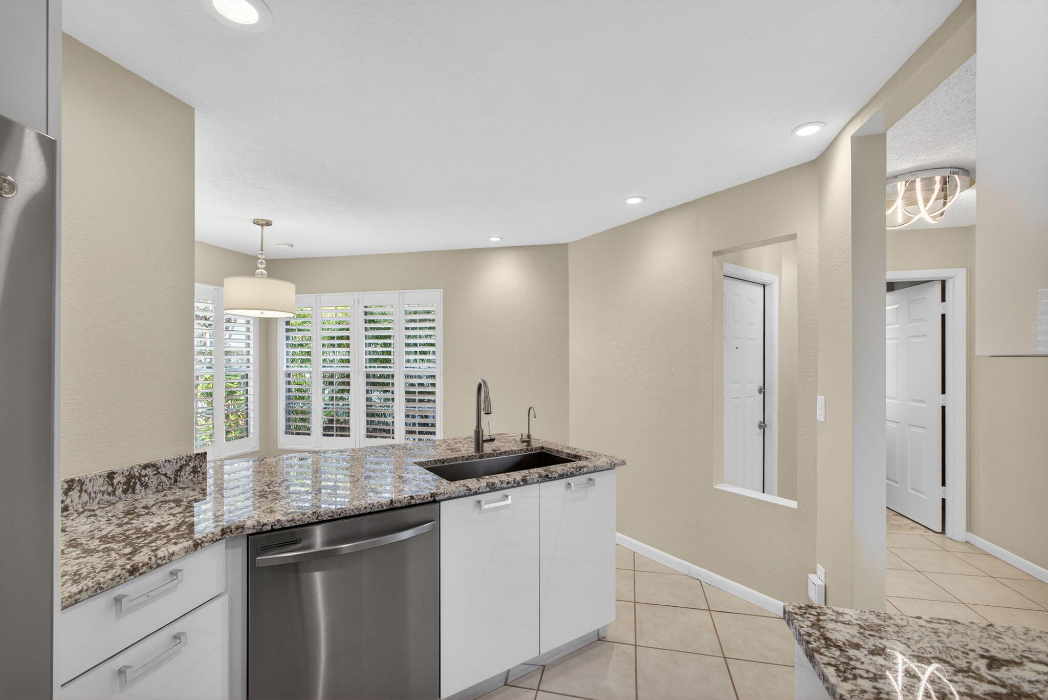 512 Ocean Dunes, Jupiter FL 33477