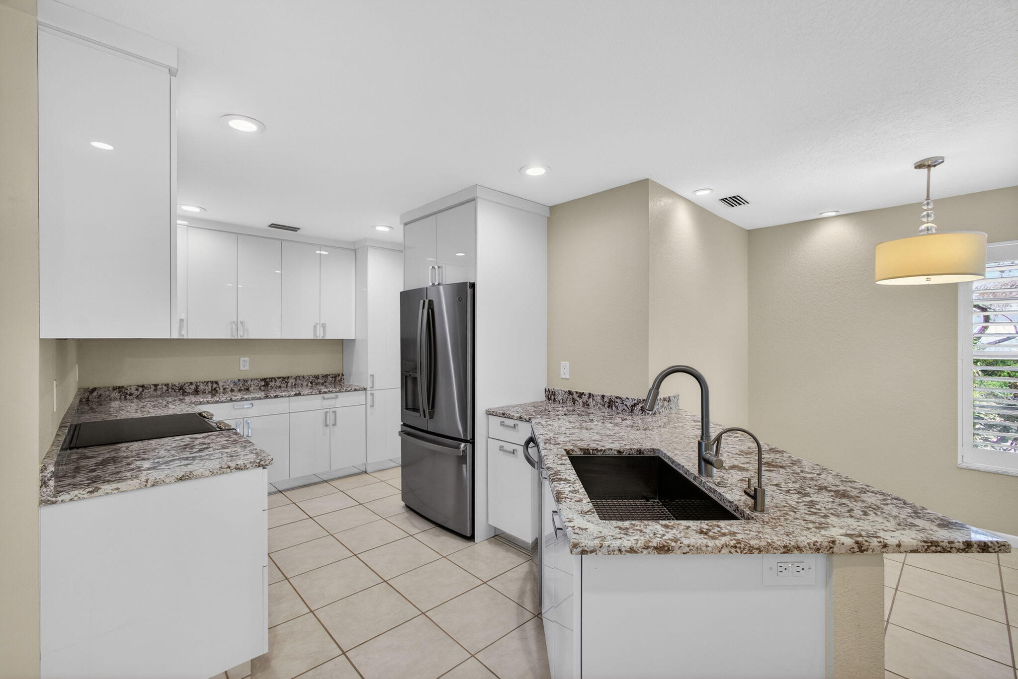 512 Ocean Dunes, Jupiter FL 33477