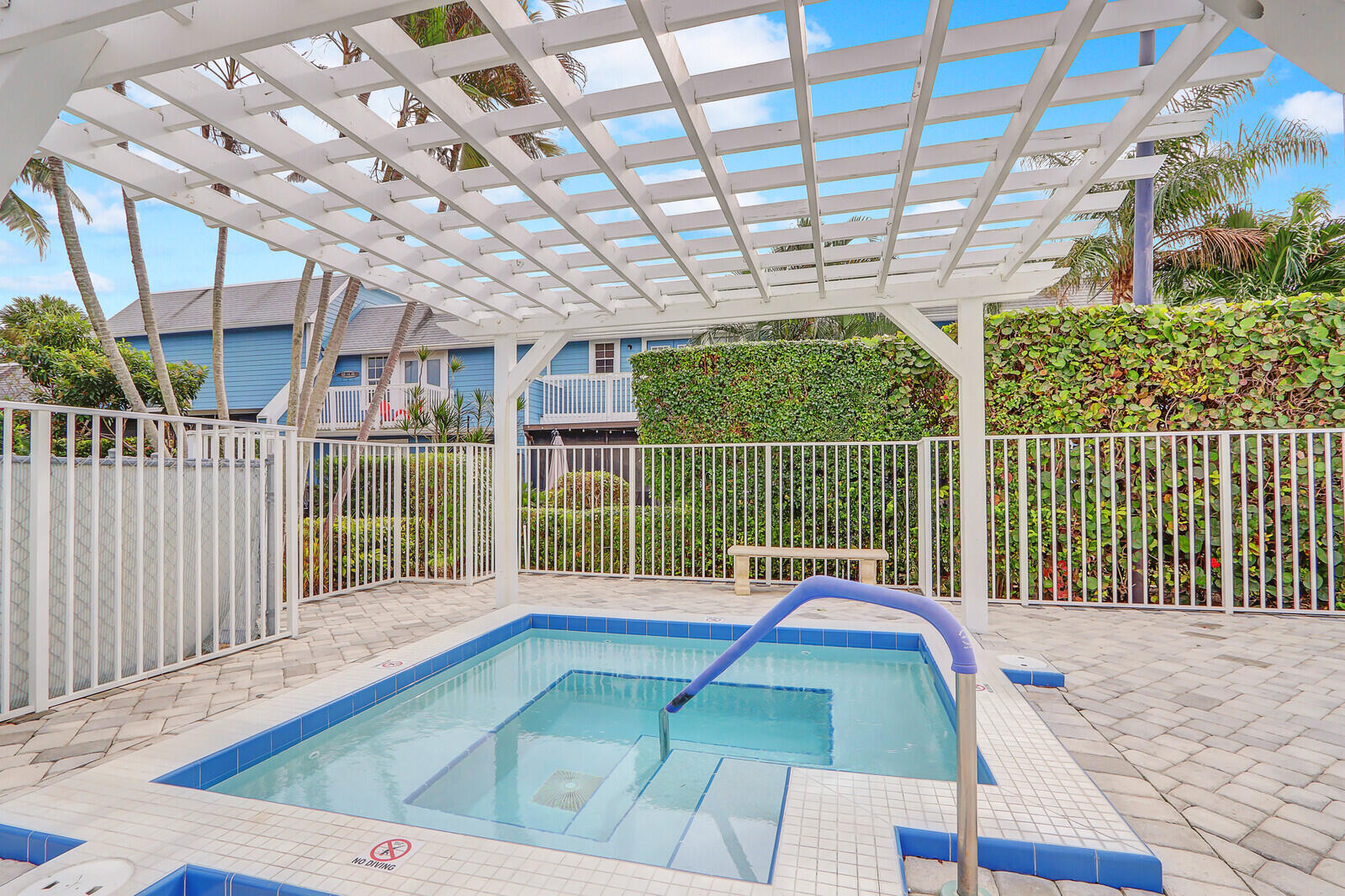 512 Ocean Dunes, Jupiter FL 33477