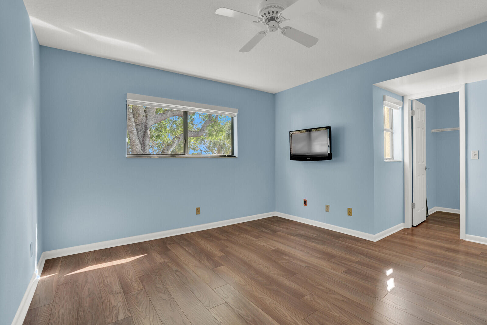 215 Oak Harbour, Juno Beach FL 33408