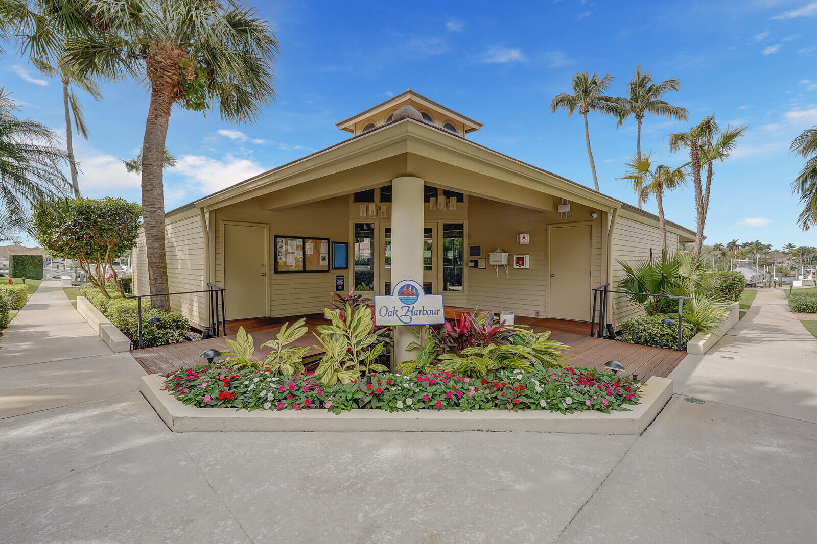 215 Oak Harbour, Juno Beach FL 33408