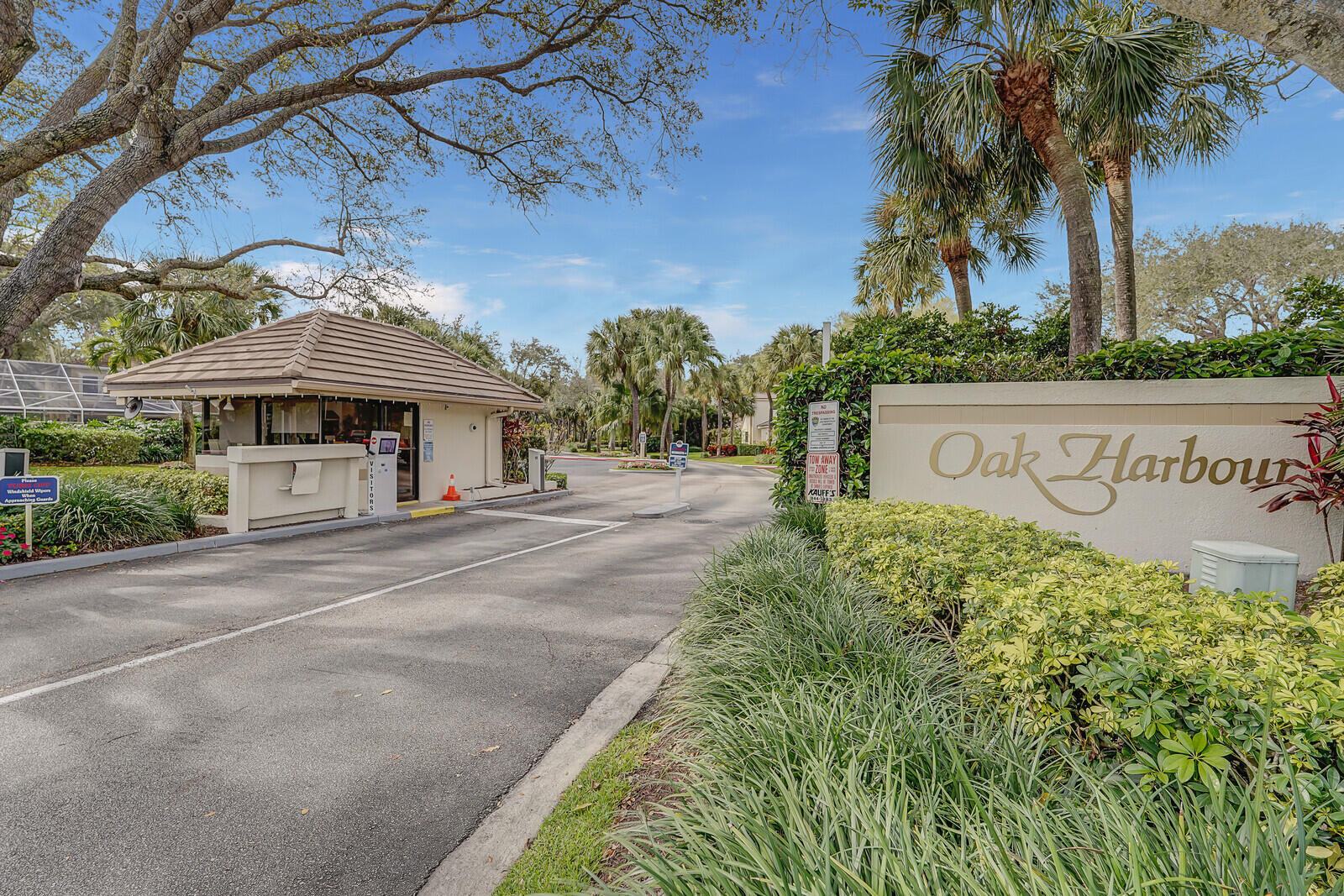 215 Oak Harbour, Juno Beach FL 33408