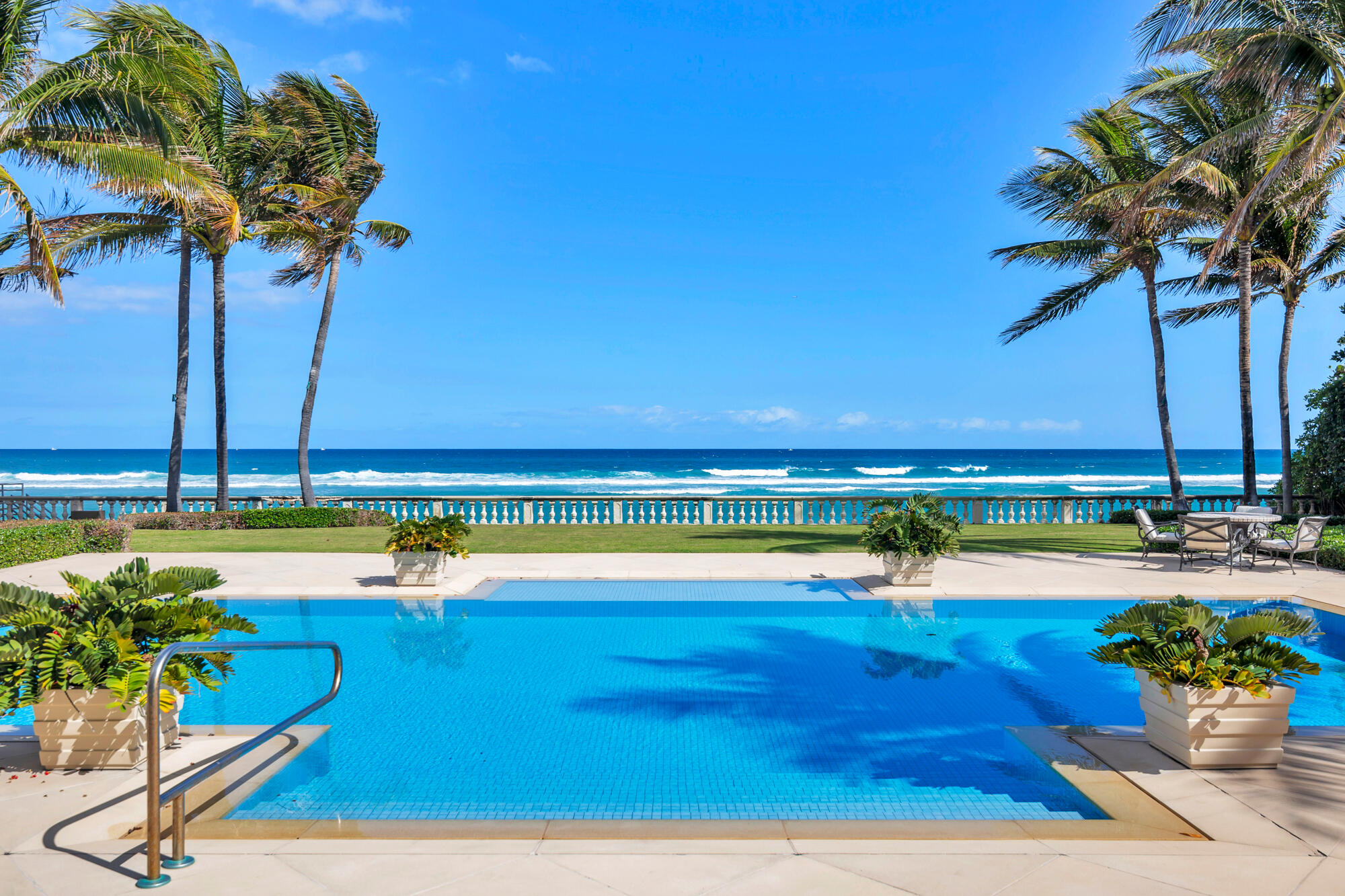 5 Via Los Incas, Palm Beach FL 33480