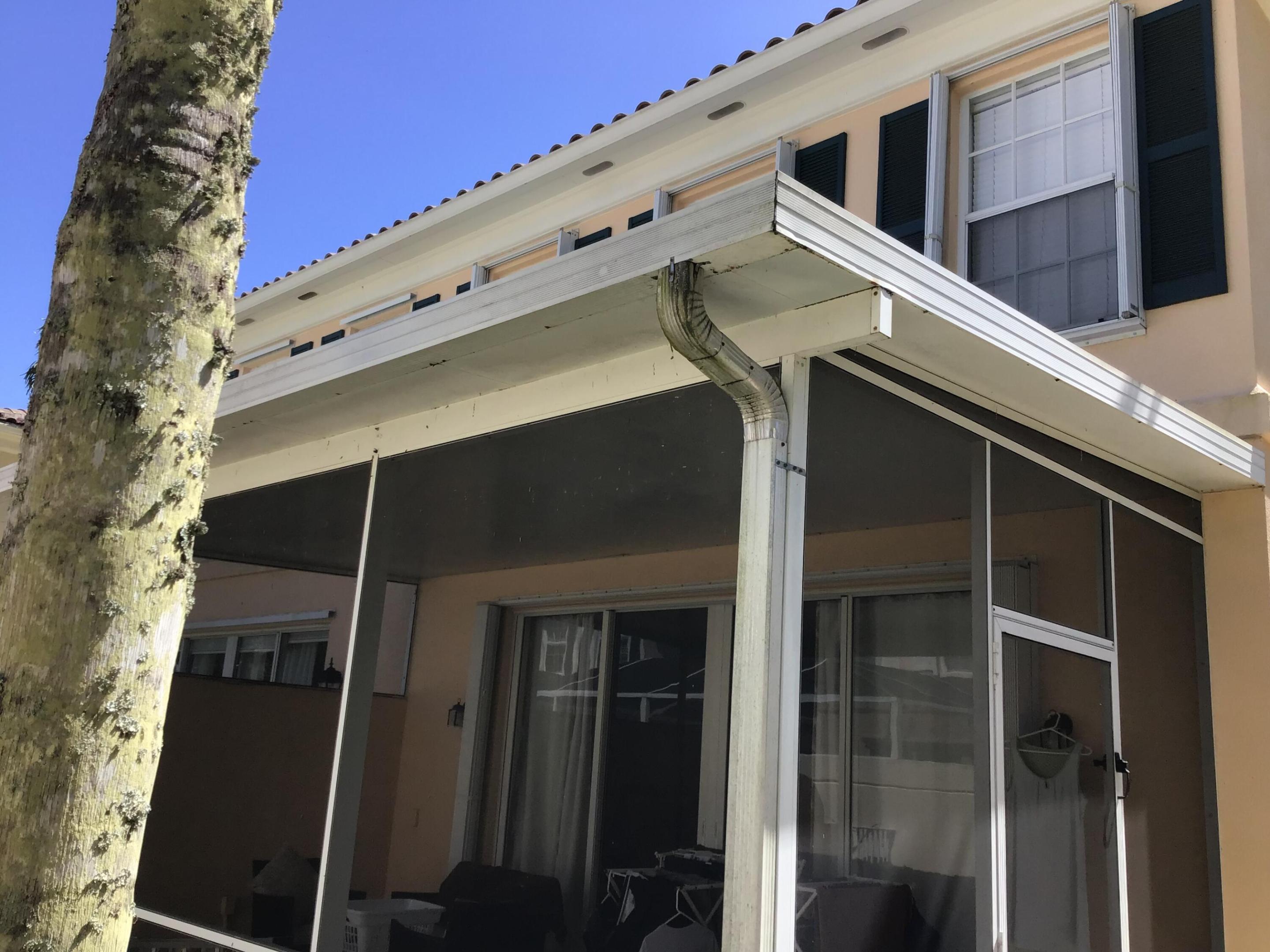 2137 W Tigris, West Palm Beach FL 33411