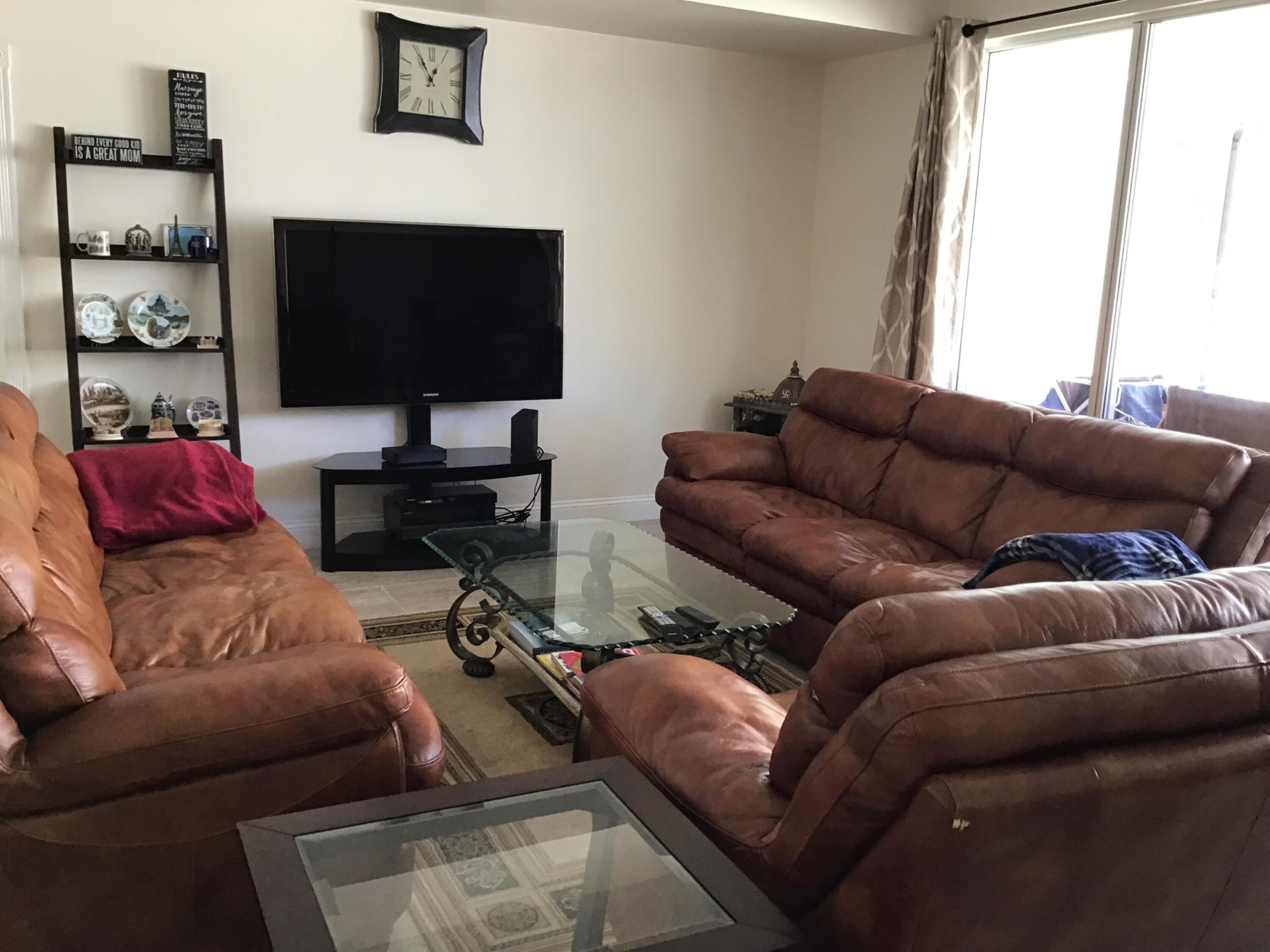 2137 W Tigris, West Palm Beach FL 33411