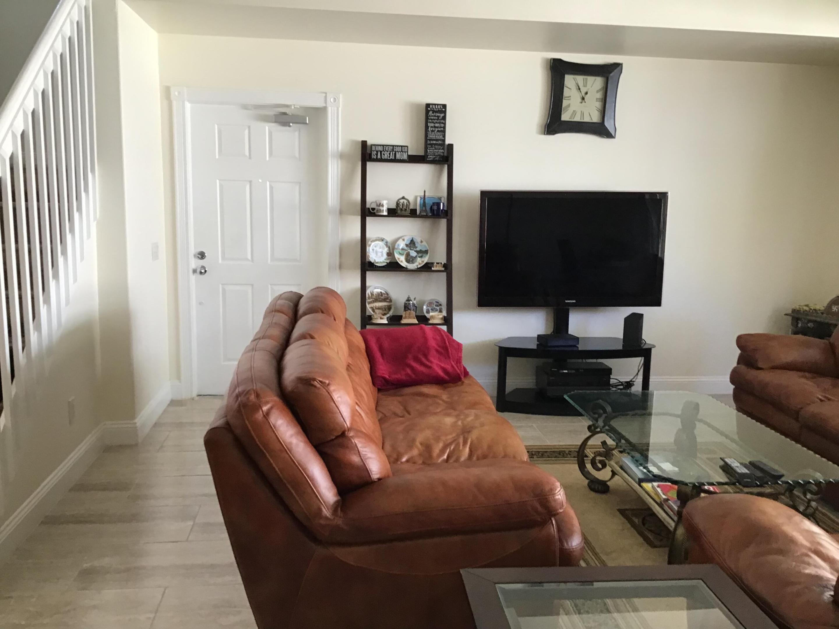 2137 W Tigris, West Palm Beach FL 33411