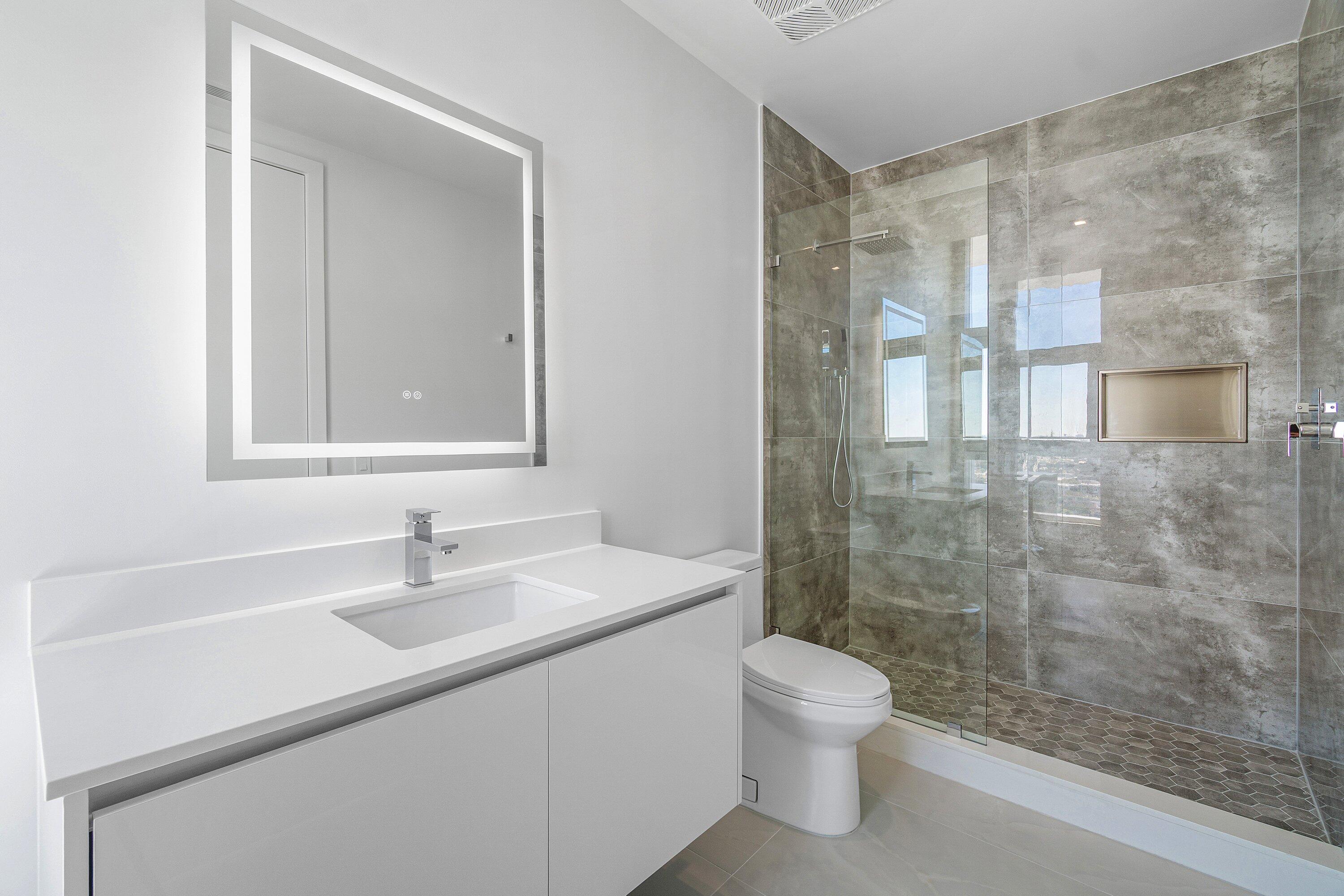 220 Lake Shore Drive #2012, Lake Park FL 33403