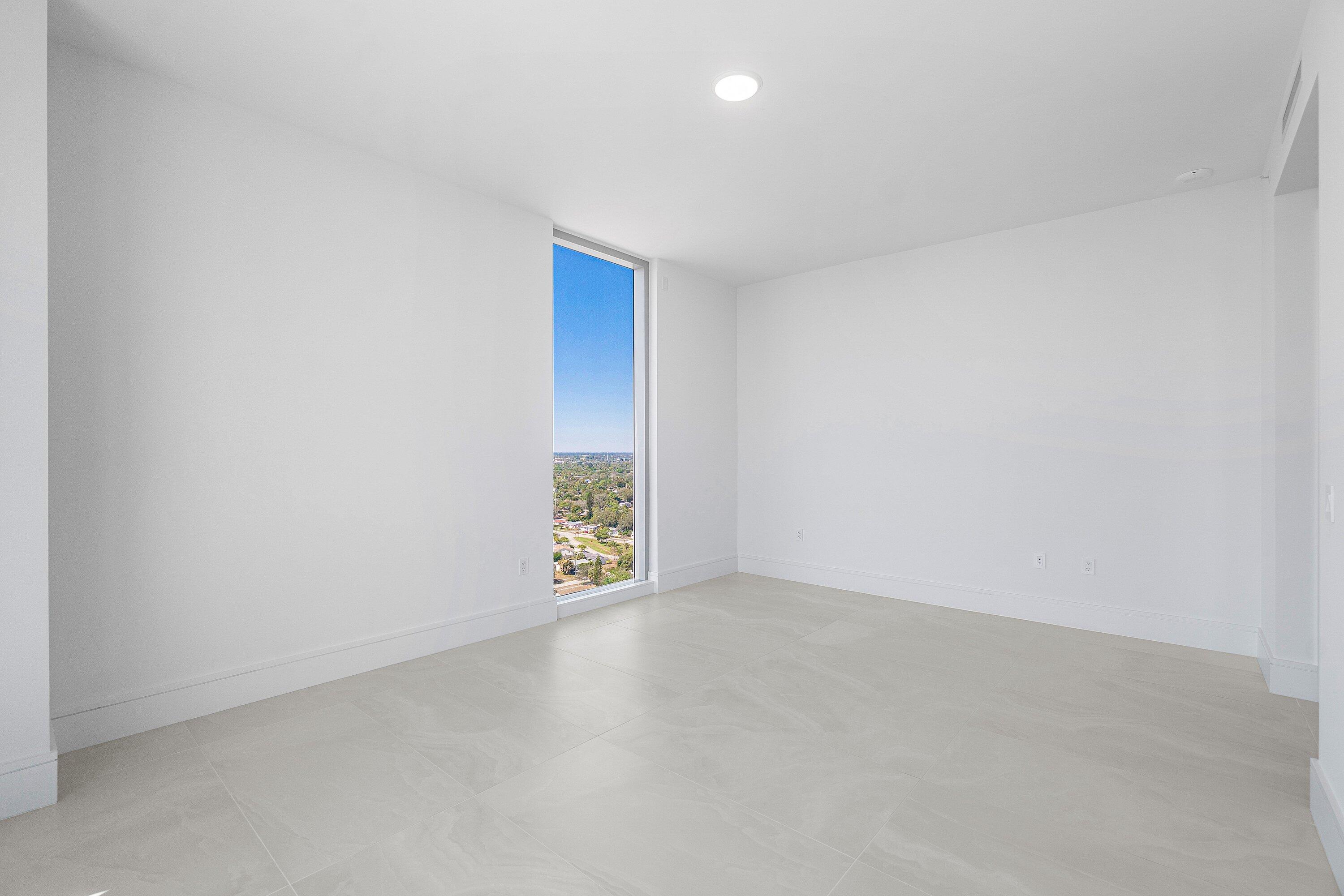 220 Lake Shore Drive #2012, Lake Park FL 33403