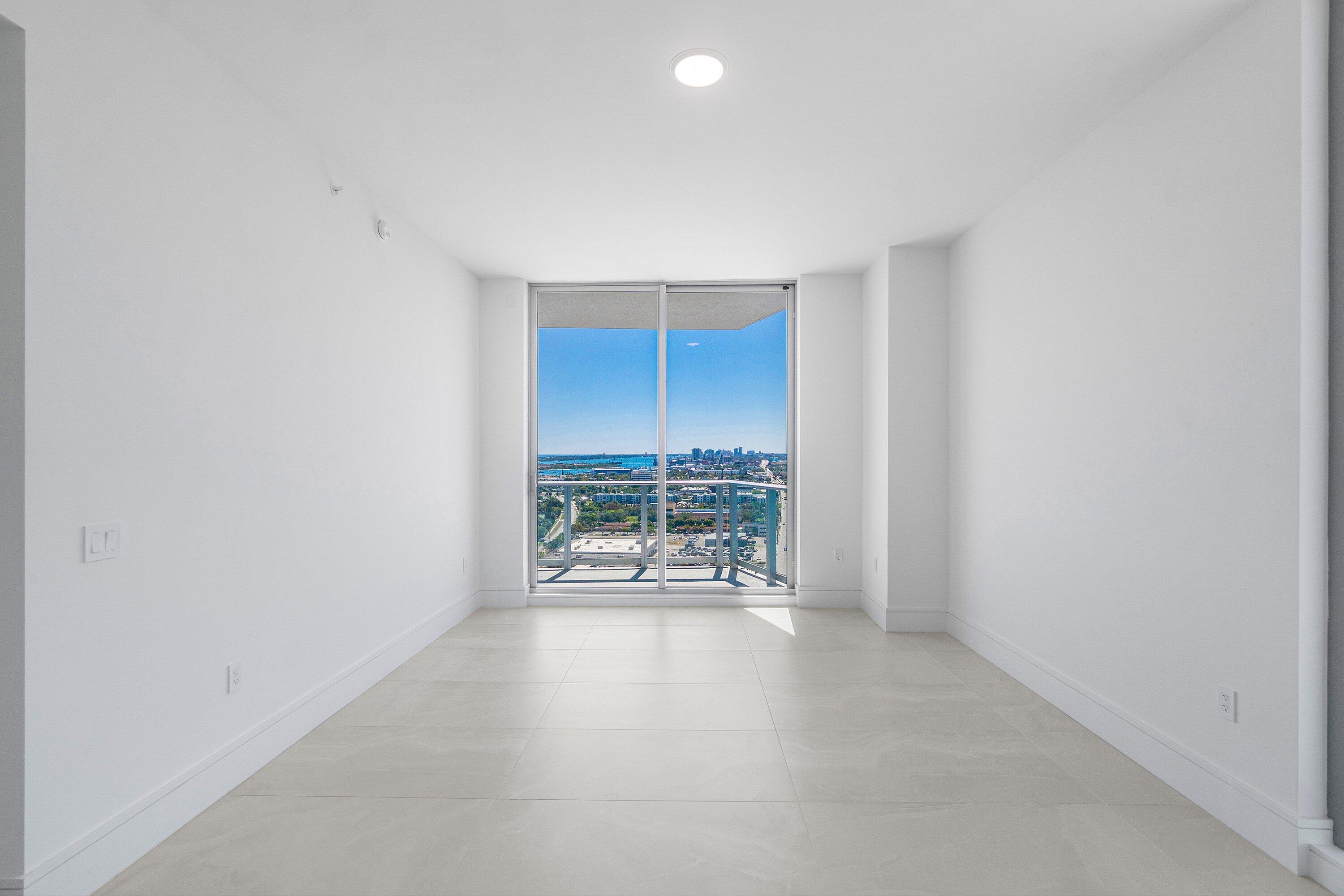 220 Lake Shore Drive #2012, Lake Park FL 33403