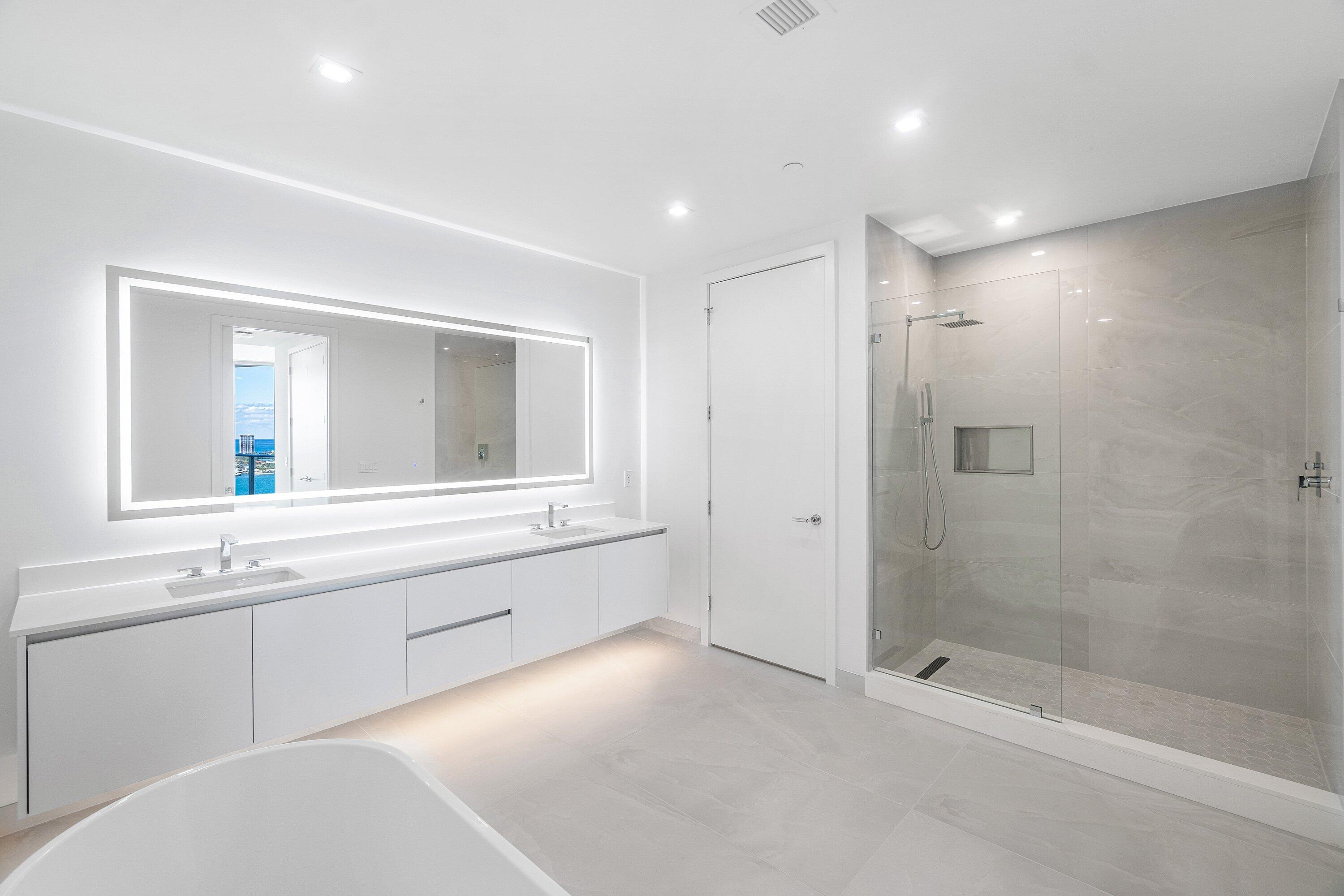 220 Lake Shore Drive #2012, Lake Park FL 33403