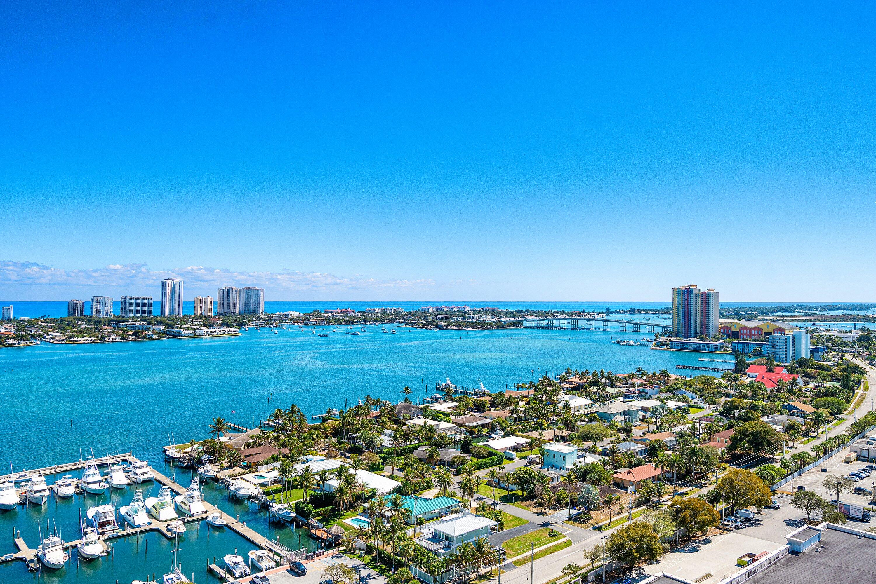 220 Lake Shore Drive #2012, Lake Park FL 33403