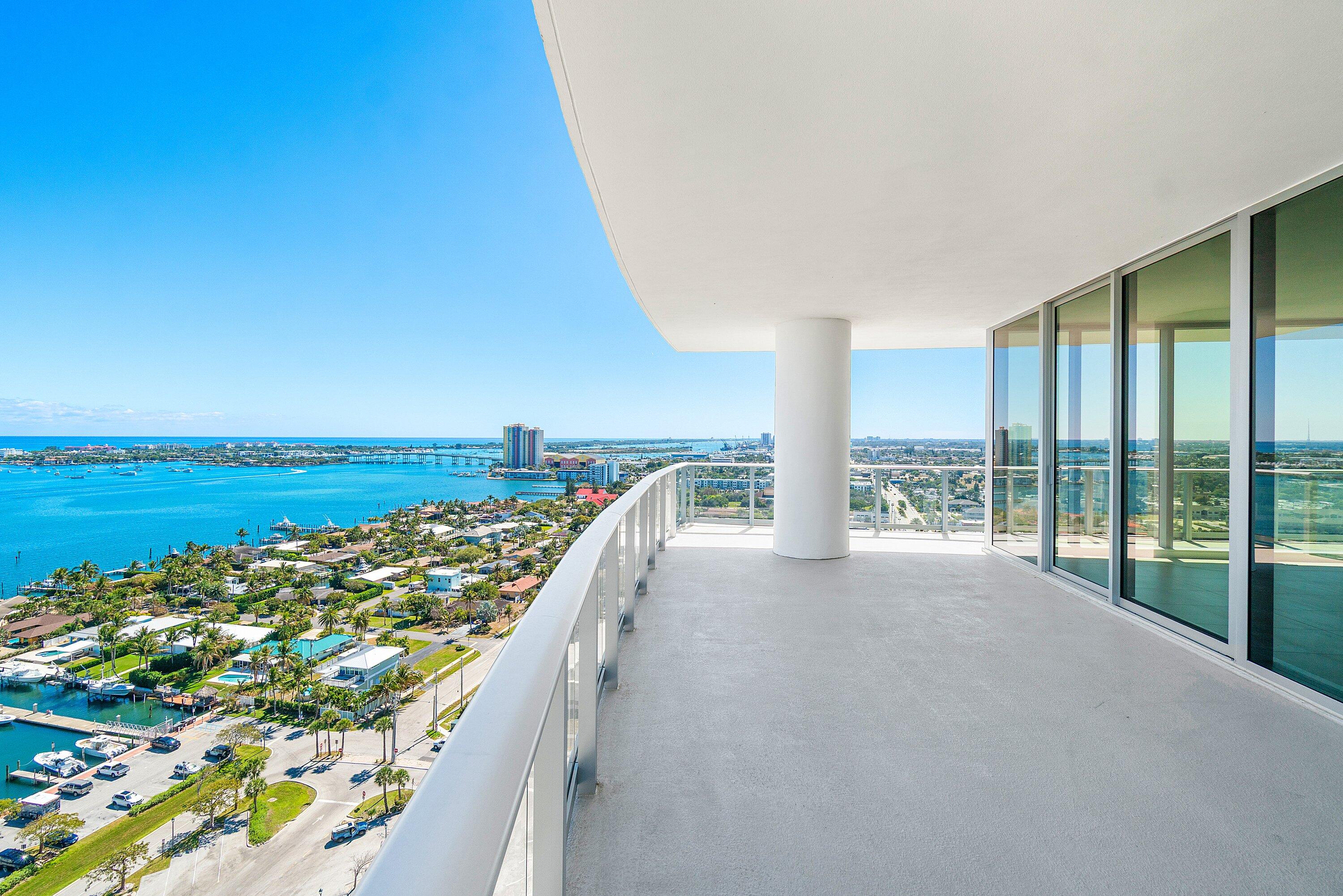 220 Lake Shore Drive #2012, Lake Park FL 33403