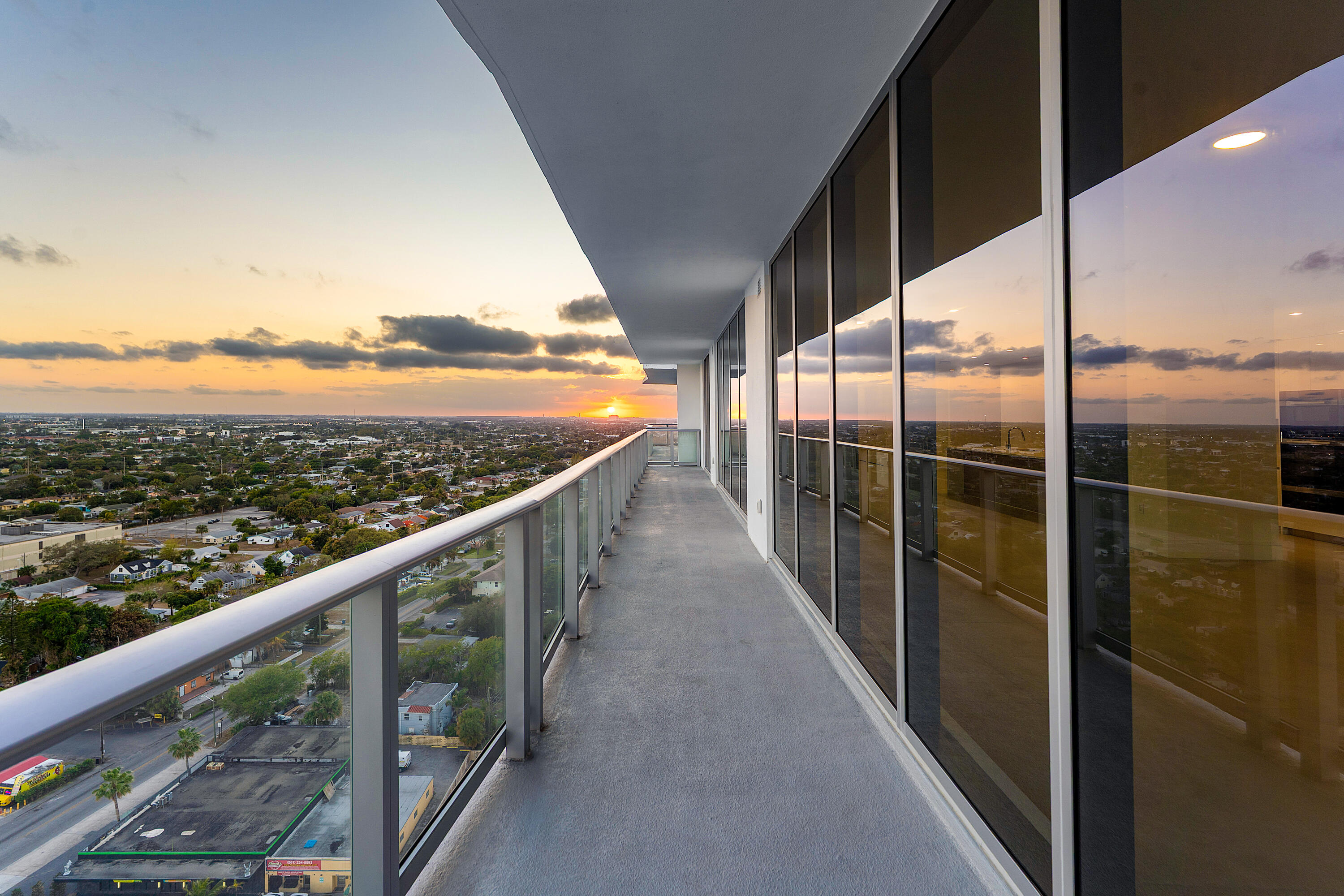 220 Lake Shore Drive #2012, Lake Park FL 33403