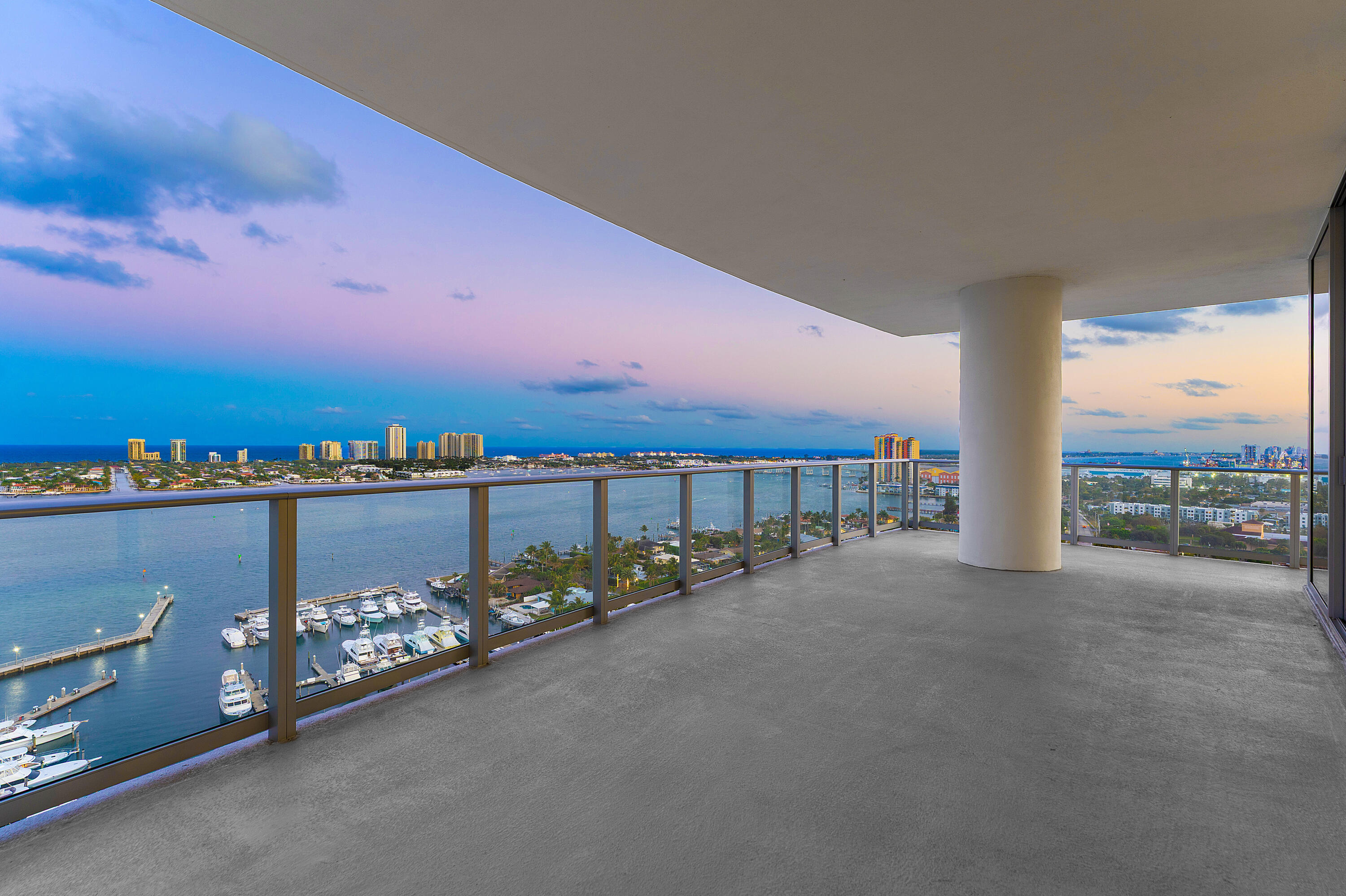 220 Lake Shore Drive #2012, Lake Park FL 33403