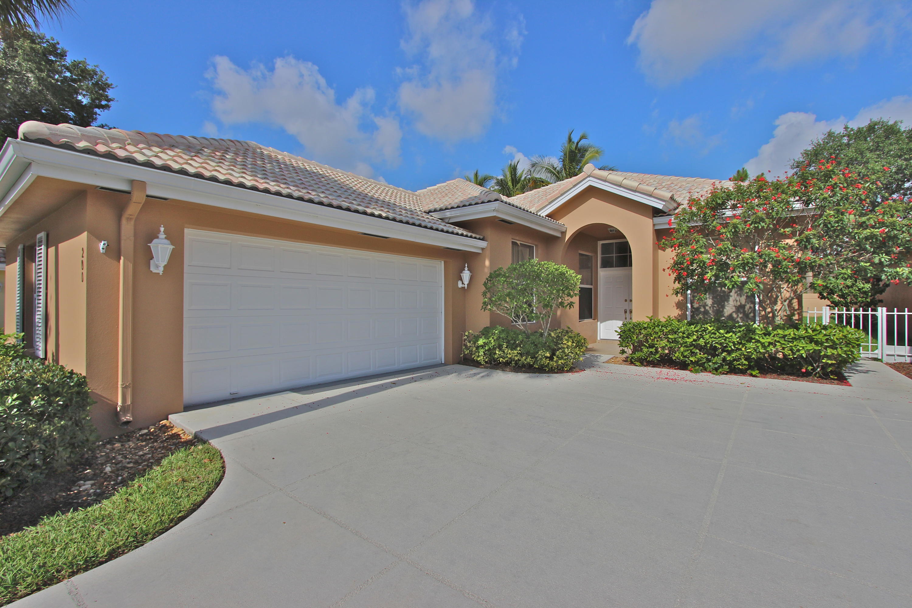 200 S Hampton, Jupiter FL 33458