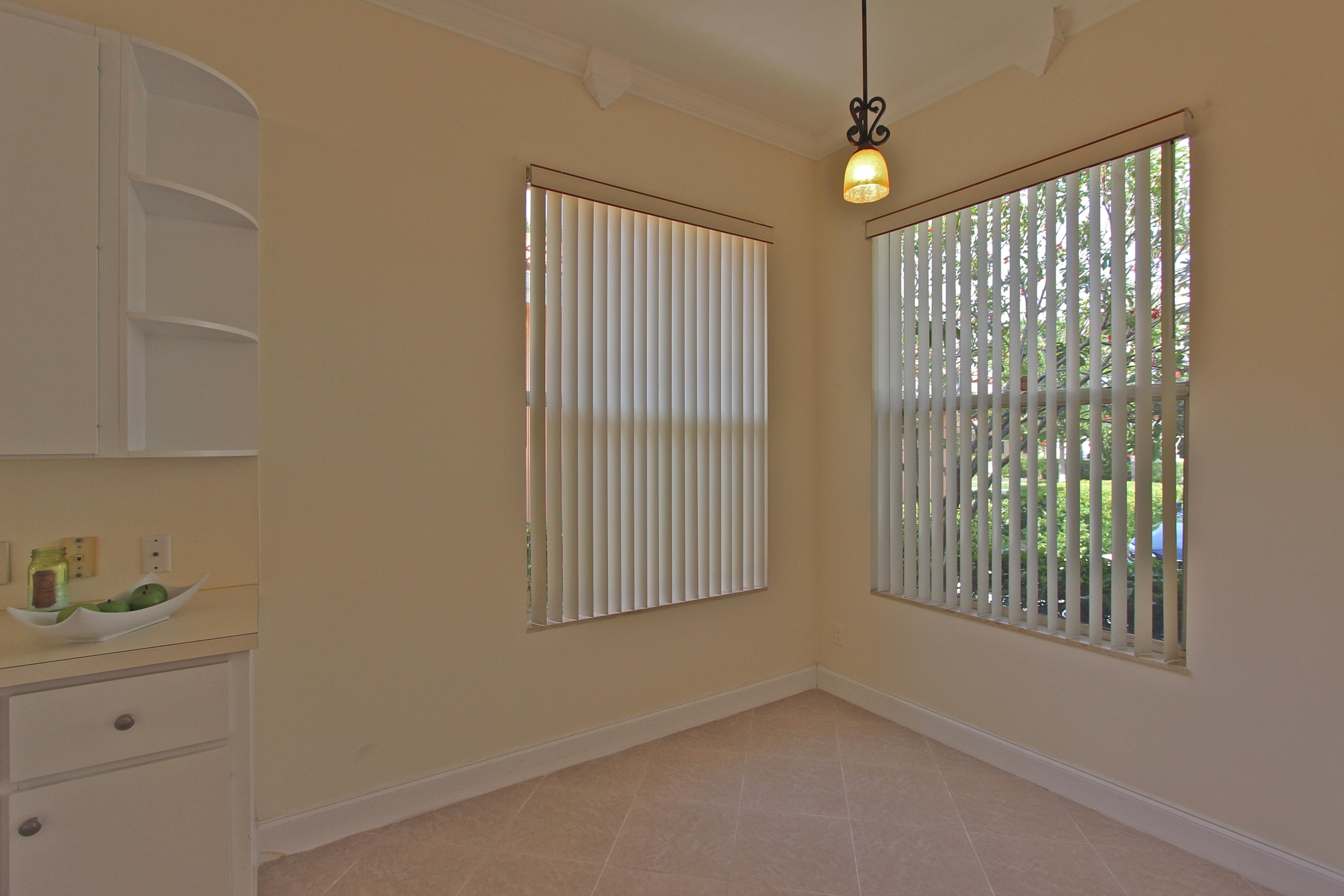 200 S Hampton, Jupiter FL 33458