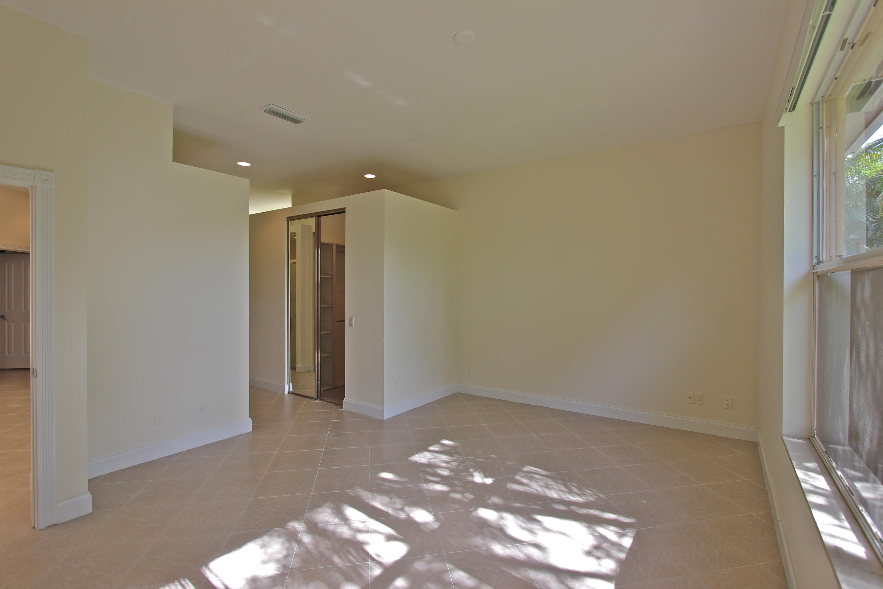 200 S Hampton, Jupiter FL 33458