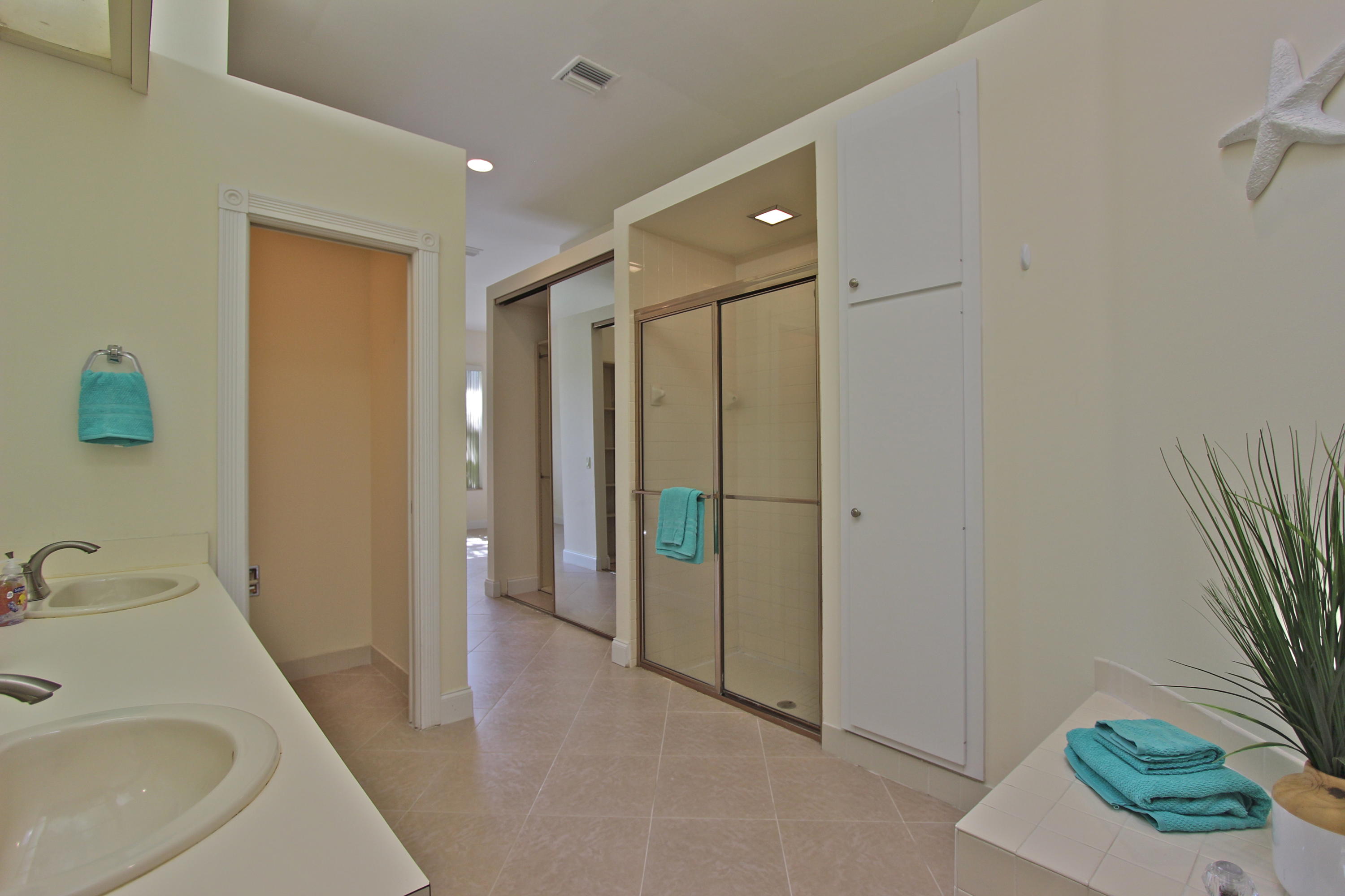 200 S Hampton, Jupiter FL 33458