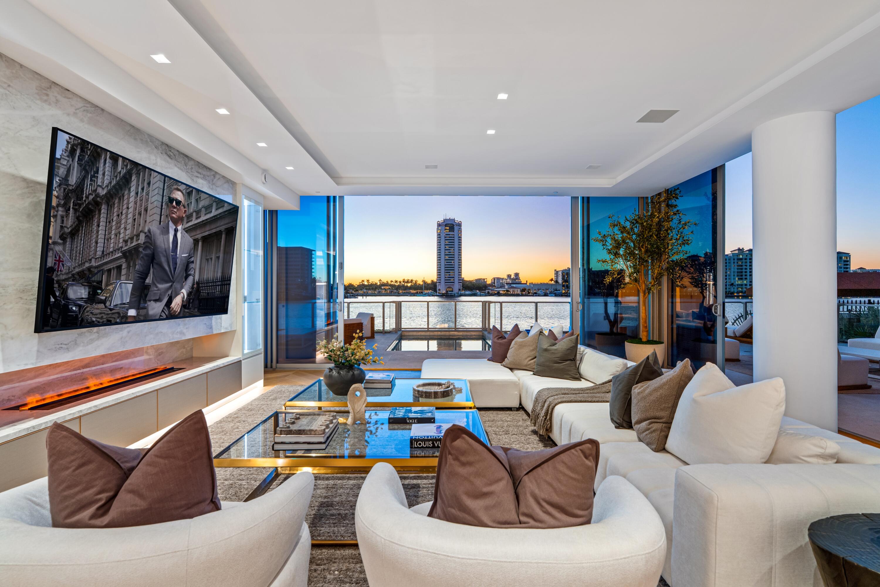 725 S Ocean #101, Boca Raton FL 33432
