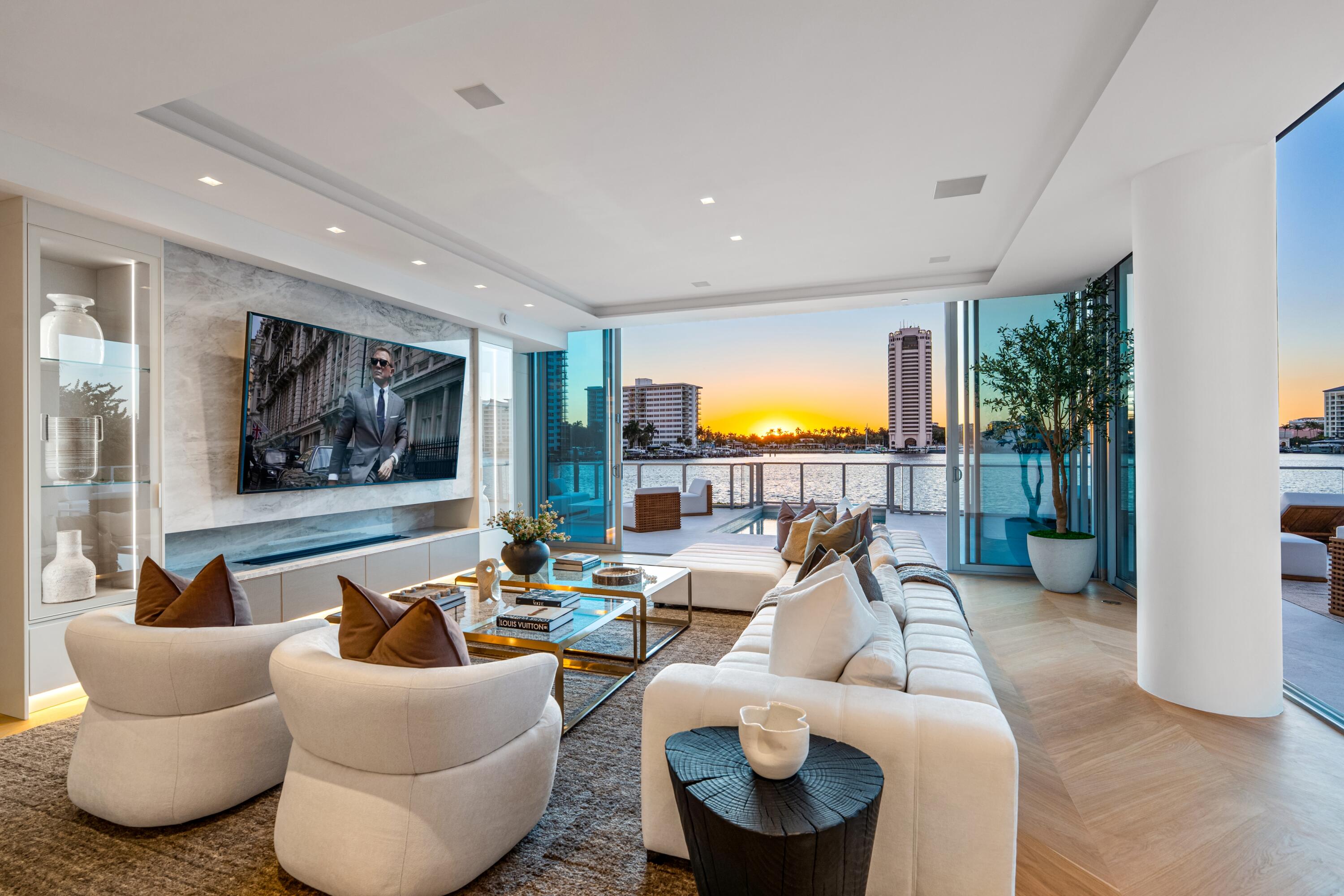 725 S Ocean #101, Boca Raton FL 33432