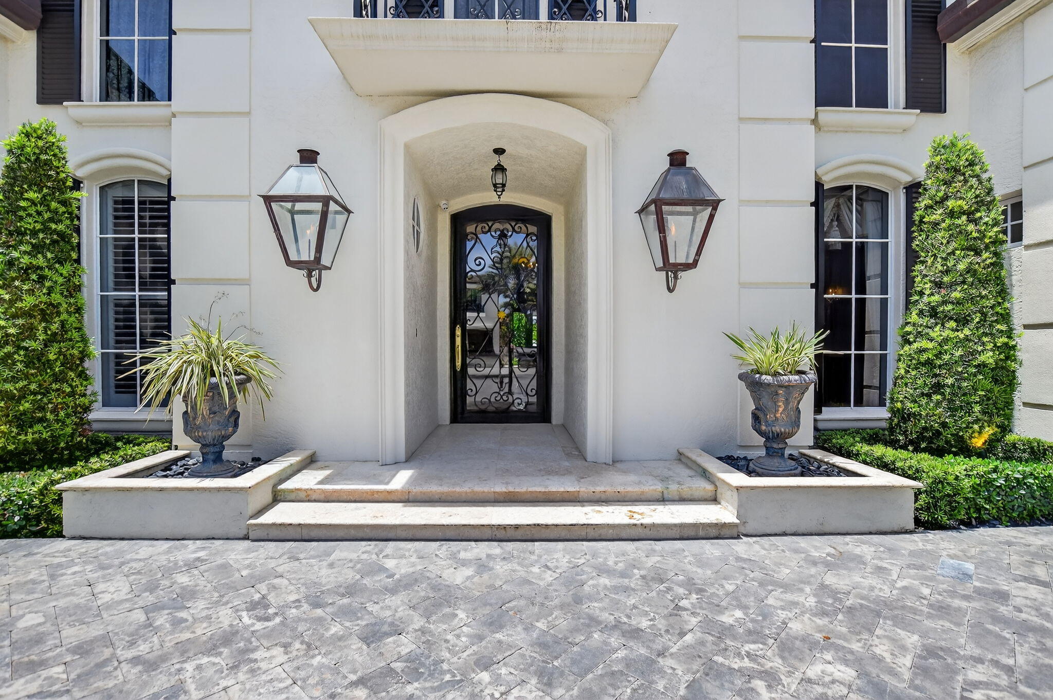 377 E Coconut Palm, Boca Raton FL 33432