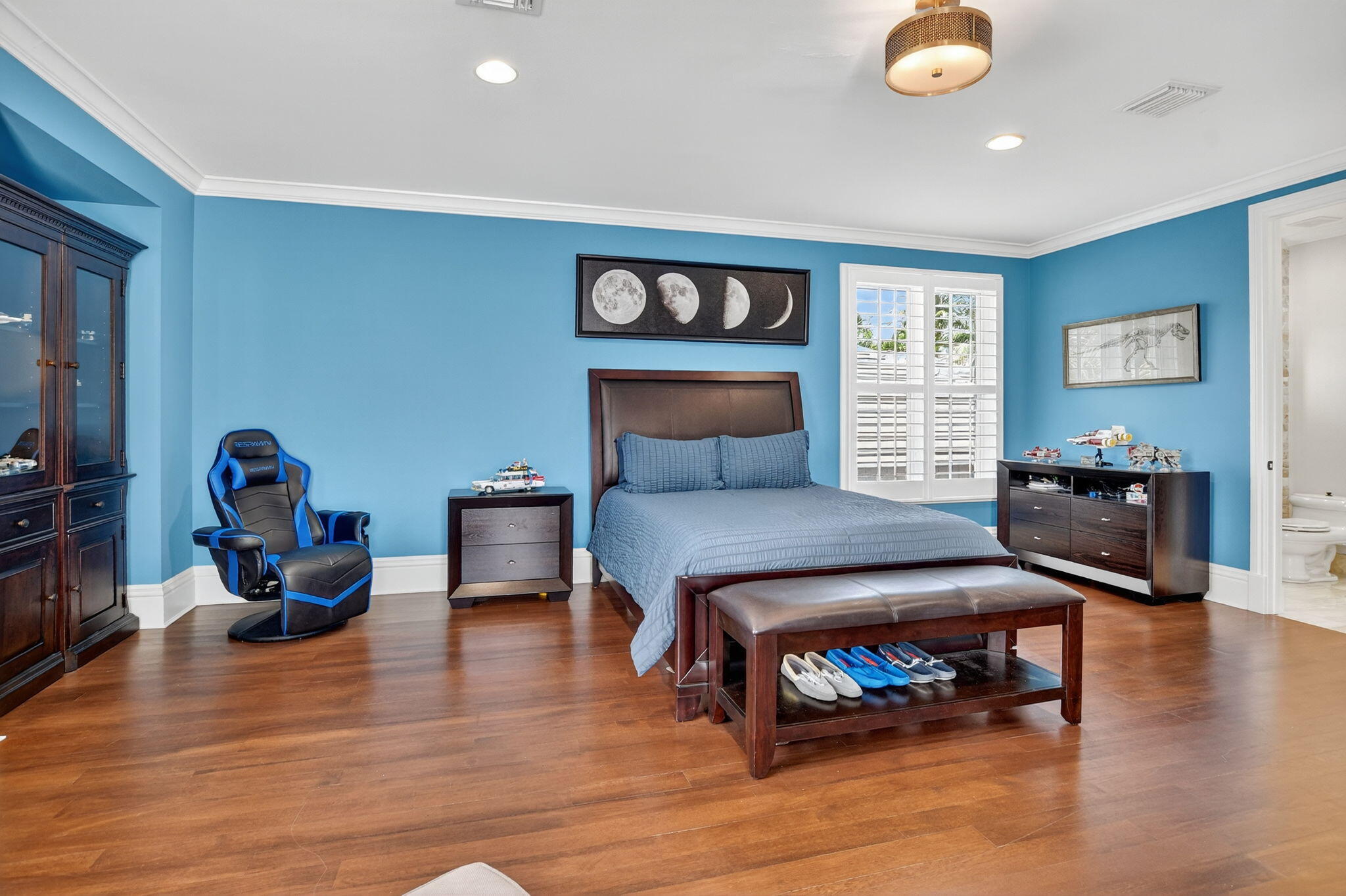 377 E Coconut Palm, Boca Raton FL 33432