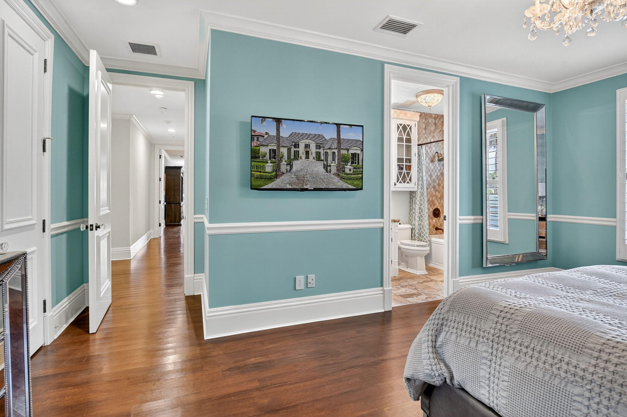 377 E Coconut Palm, Boca Raton FL 33432