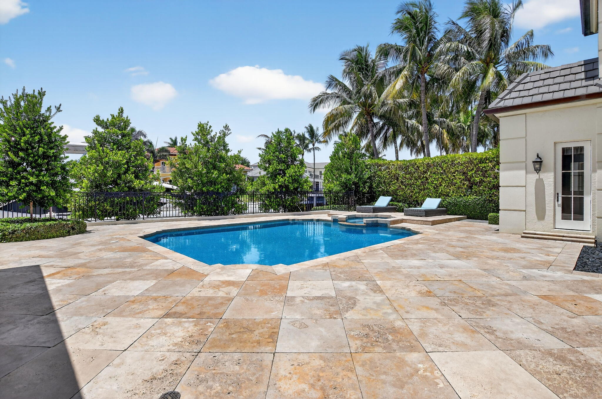 377 E Coconut Palm, Boca Raton FL 33432